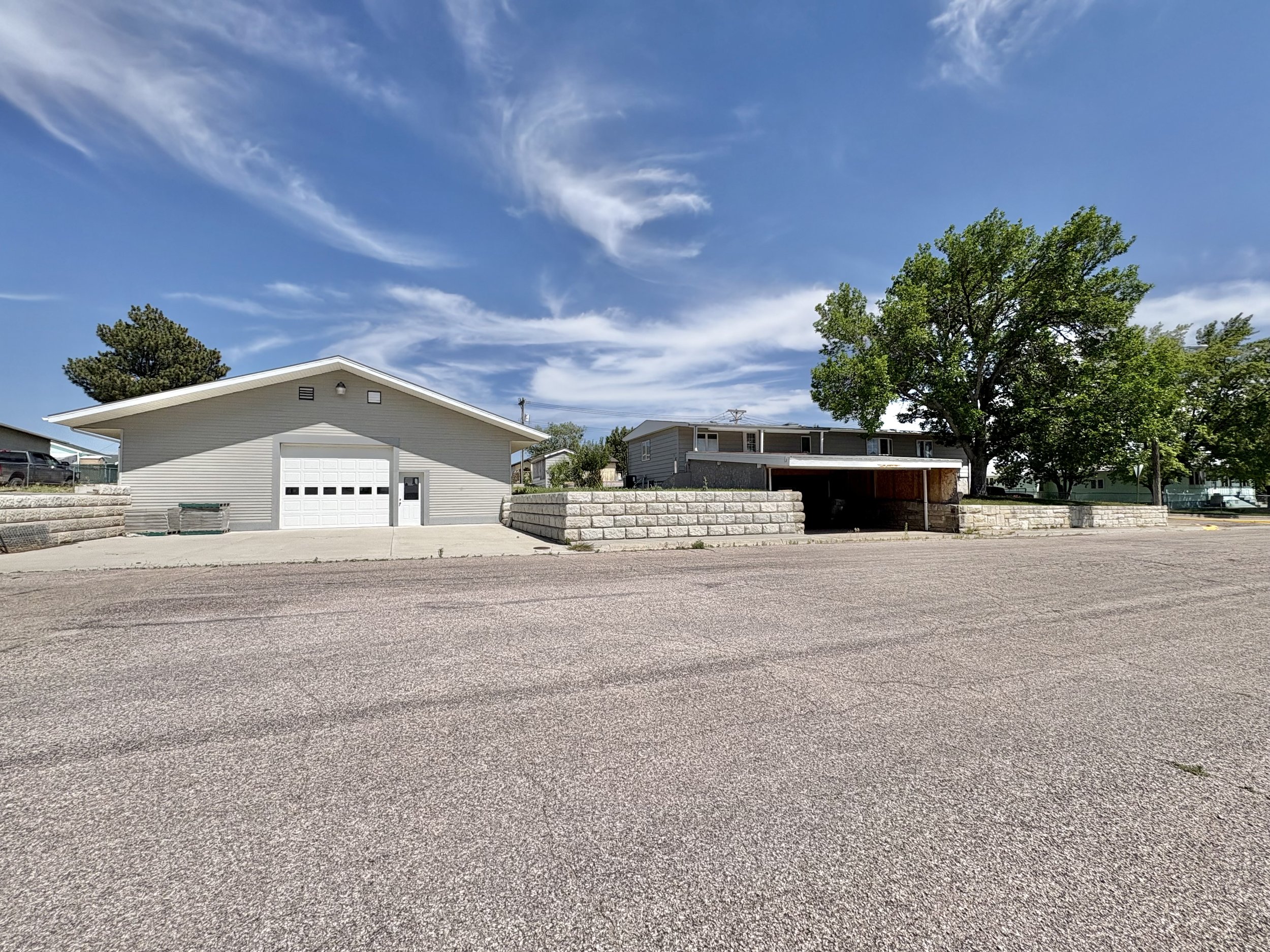 307 3rd Ave - Newcastle, WY