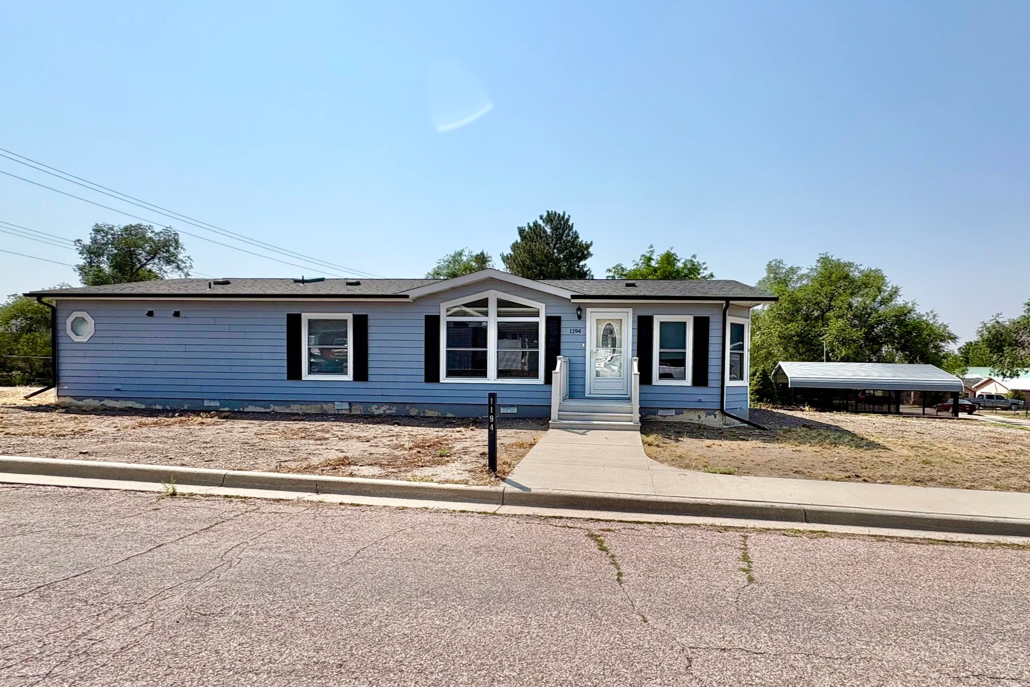 1194 Park Dr - Newcastle, WY ~ PENDING
