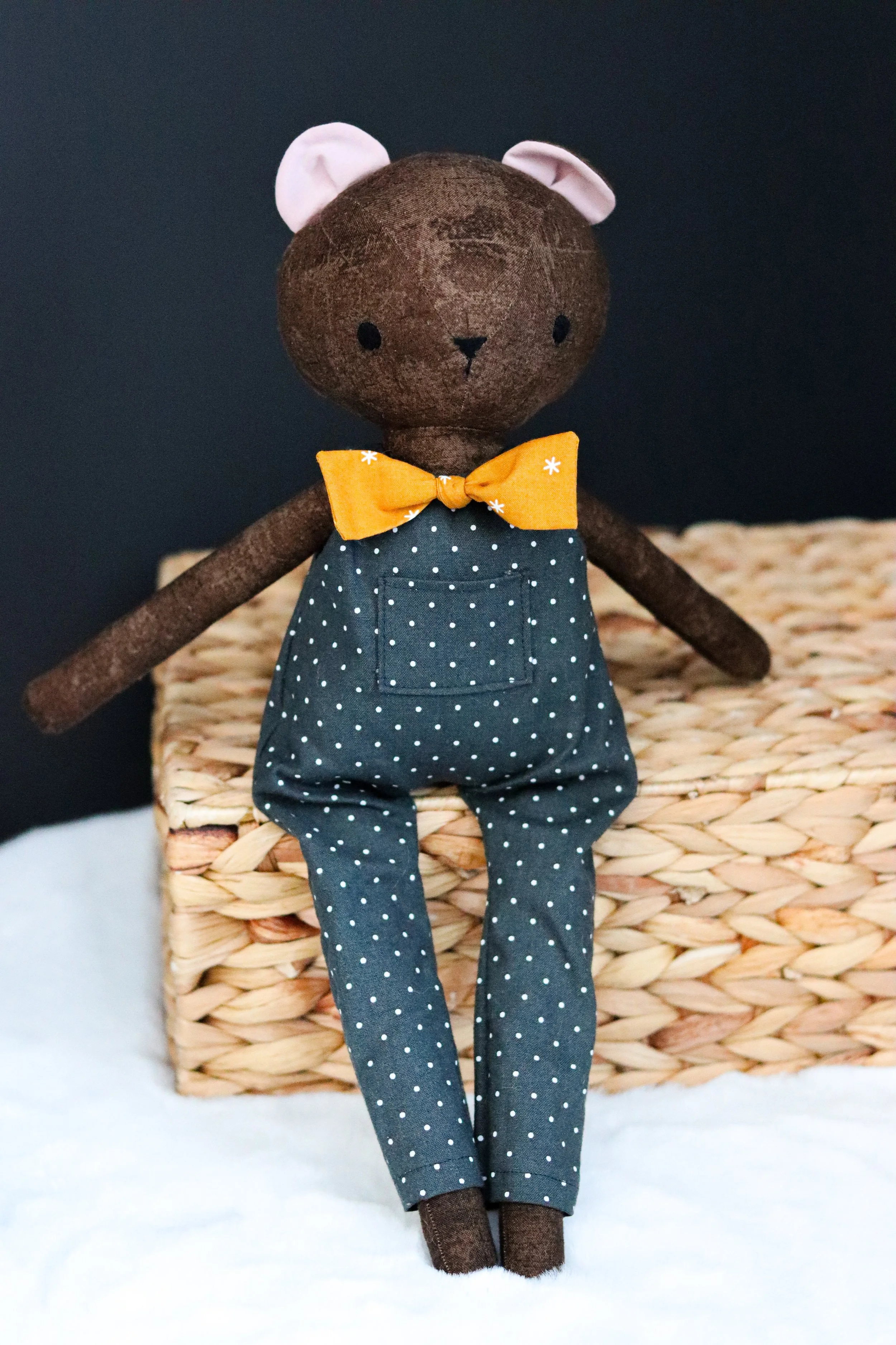 Ourson Rêveur - Salopette et Noeud Papillon
