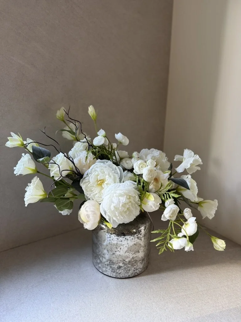 Whispering Whites Arrangement