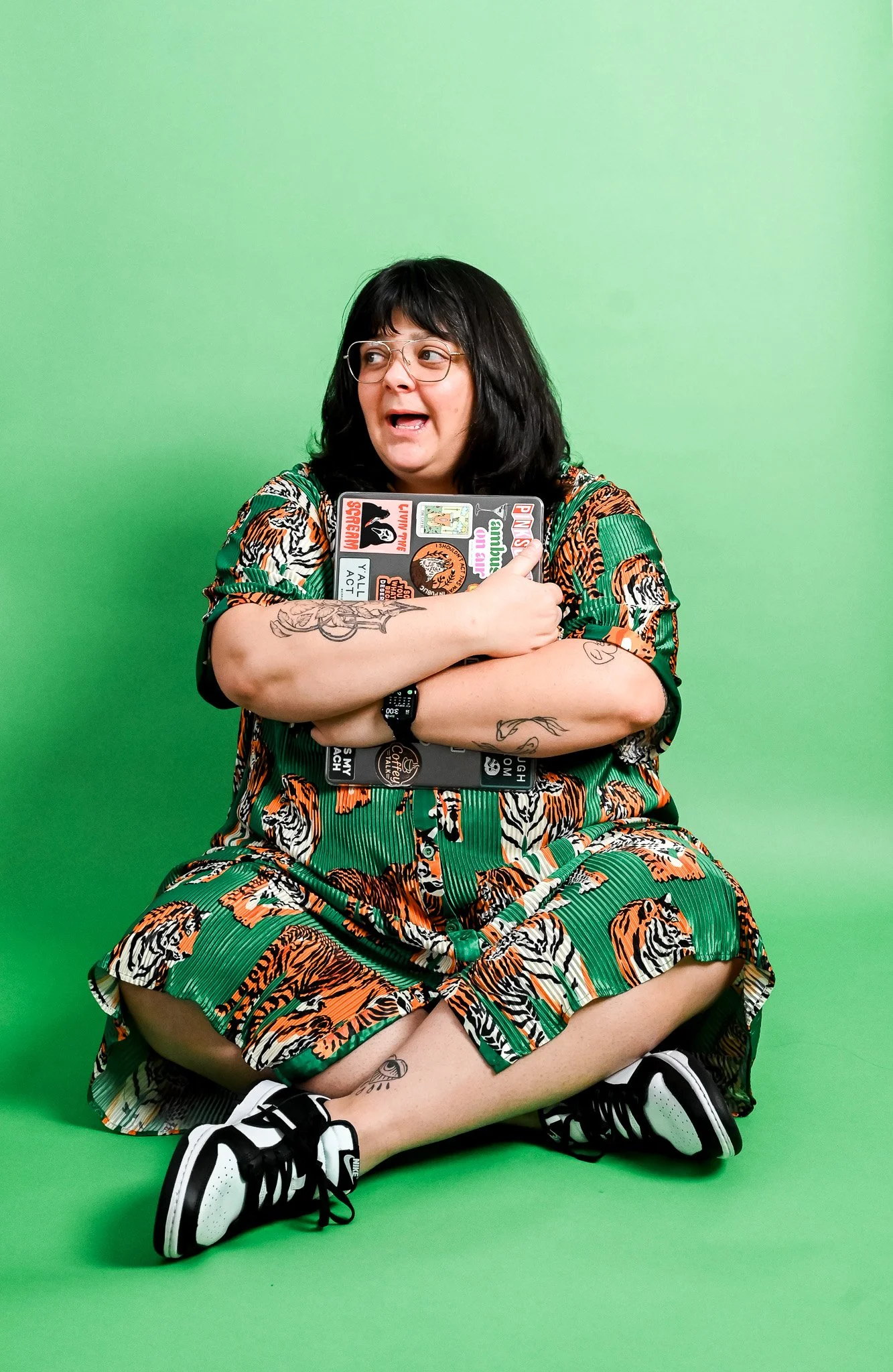 SamBush-Laptop-GreenDress-Marketer