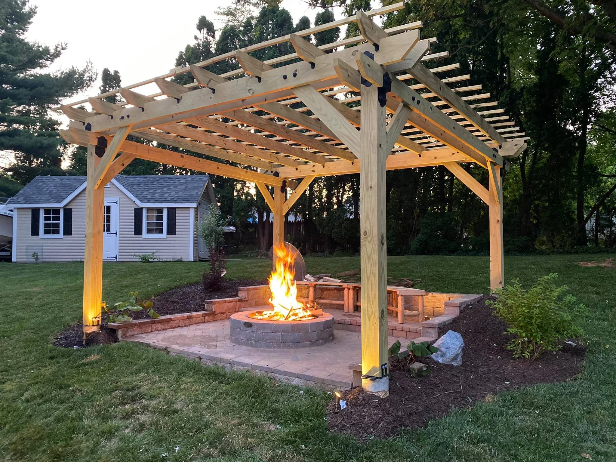 pergola.jpg