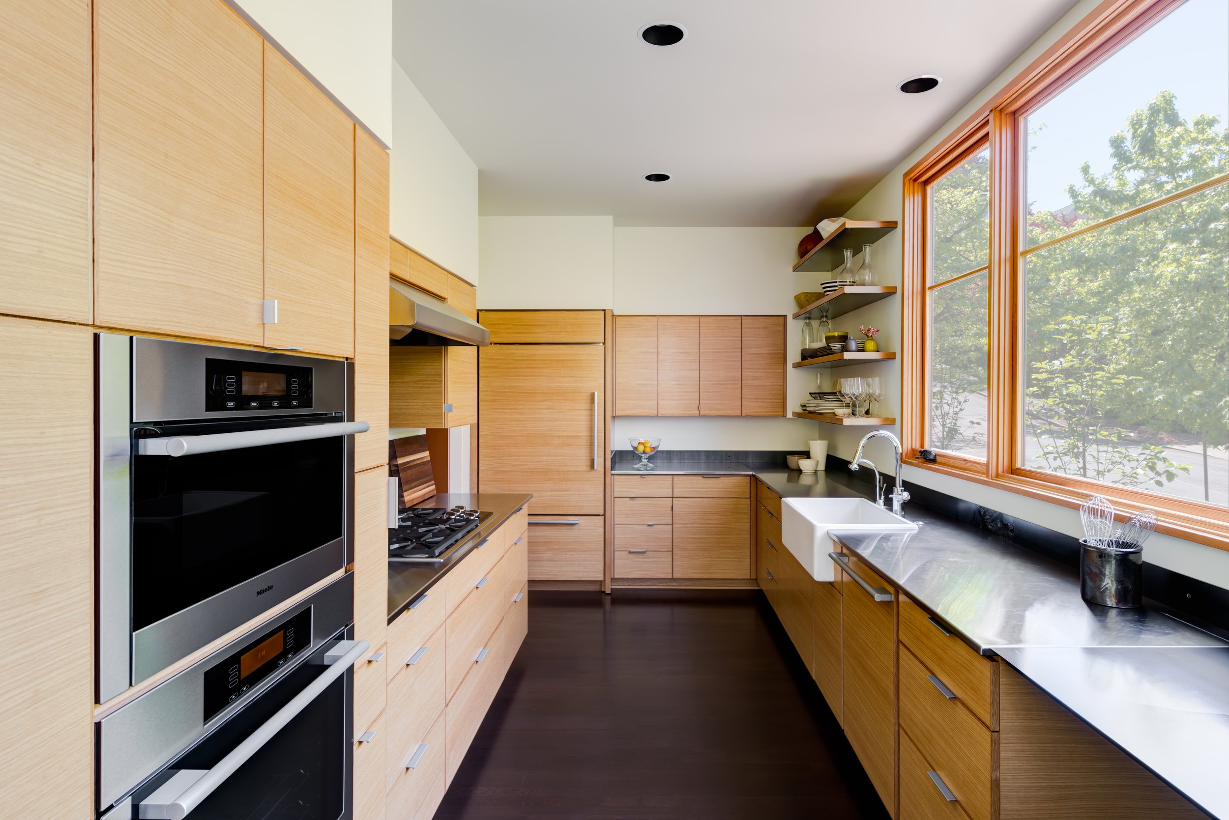 Light House Architecture and Construction