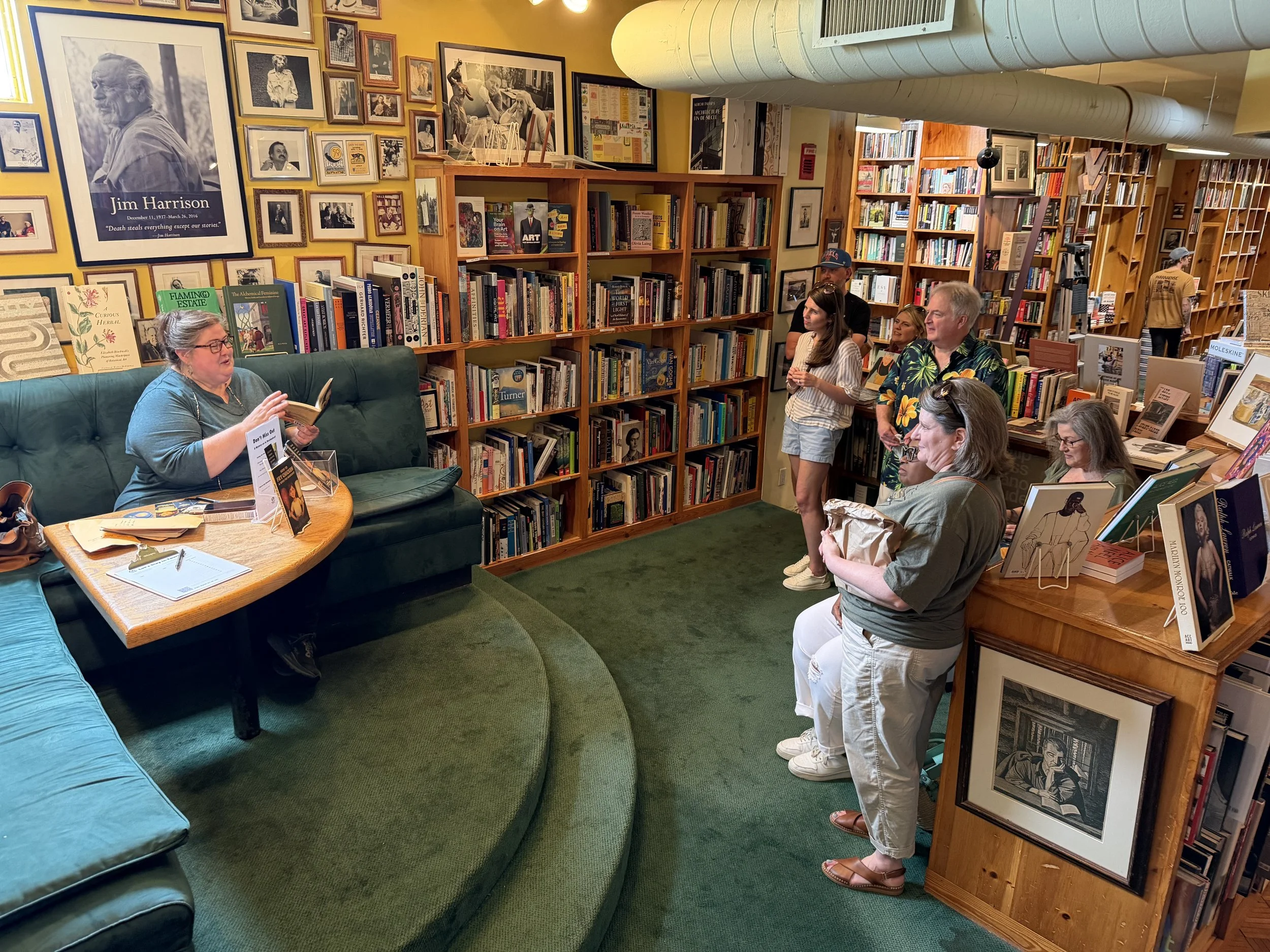 An impromptu reading at Lemuria signing