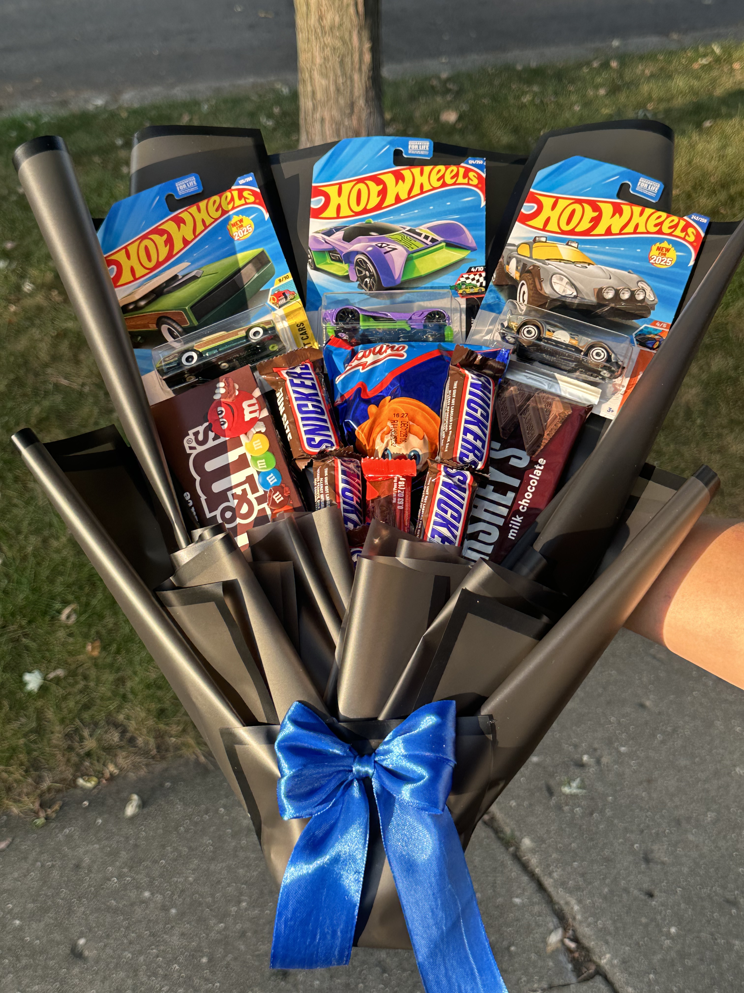 Hot-wheel and Candy Bouquet