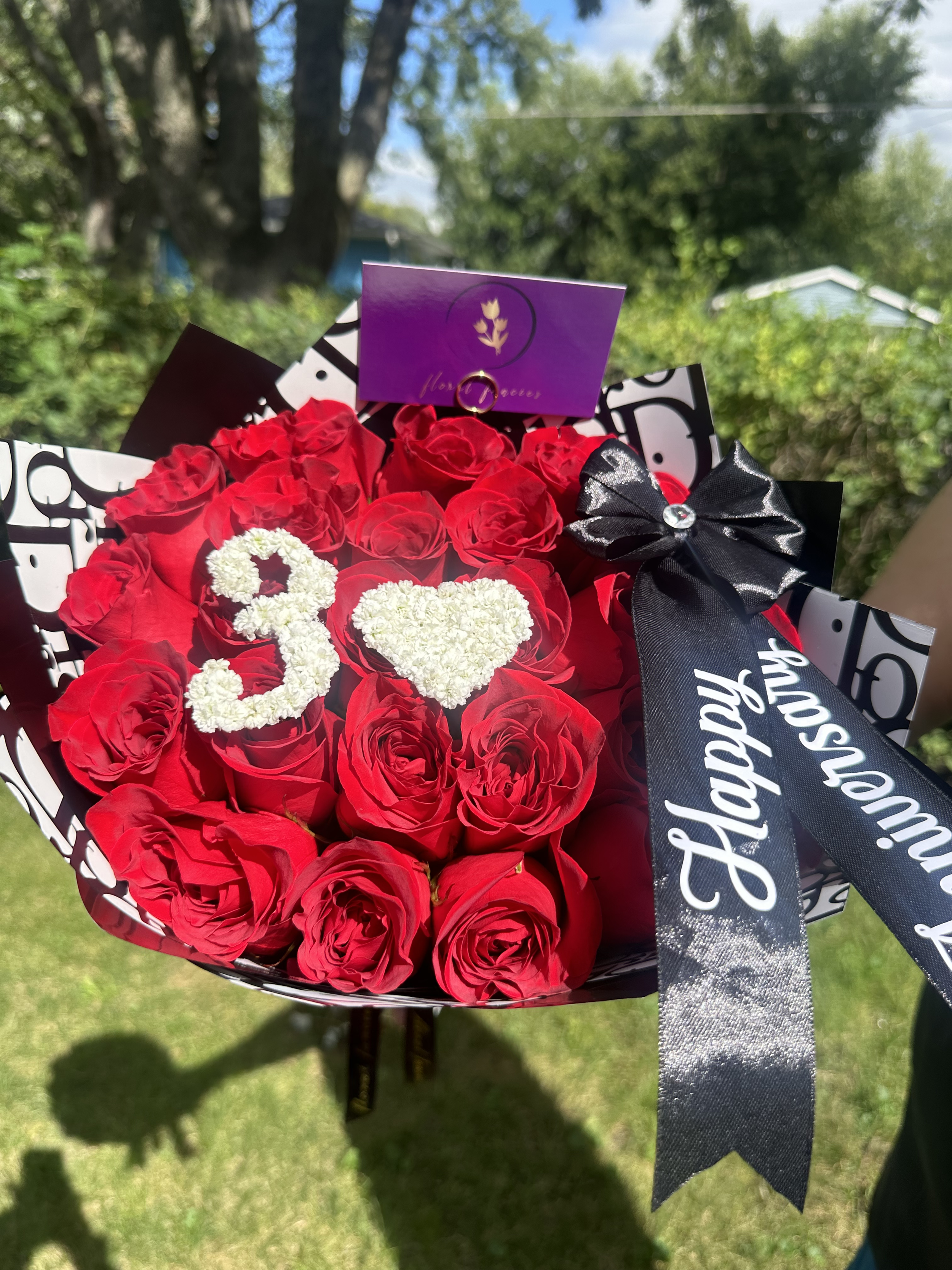 Happy Anniversary - White Heart