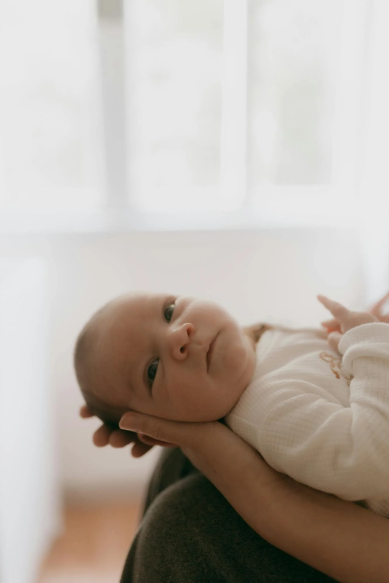 Daytime newborn care session helping baby thrive in Lexington home.