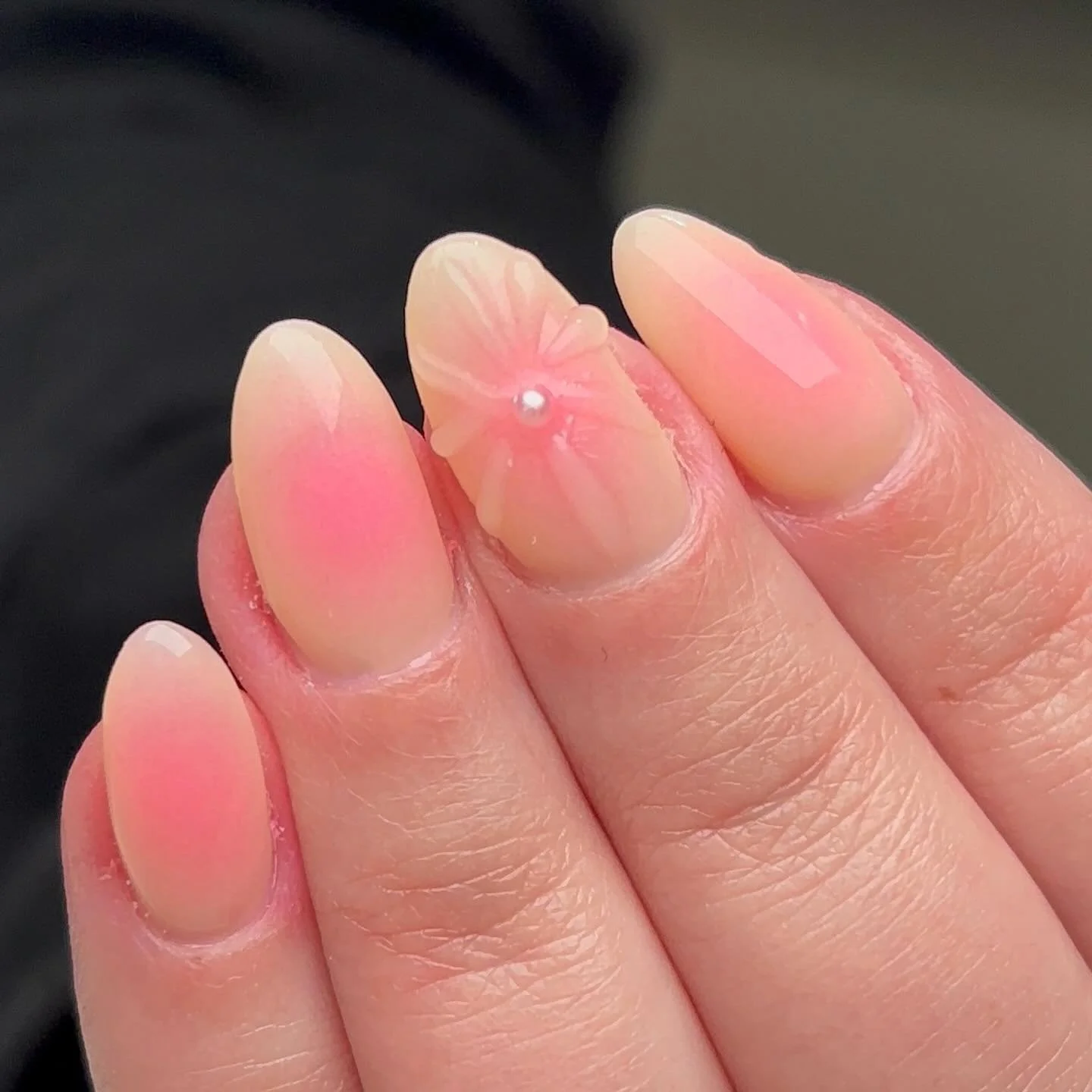 Blooming Aura 🌸

Builder gel by Jessica