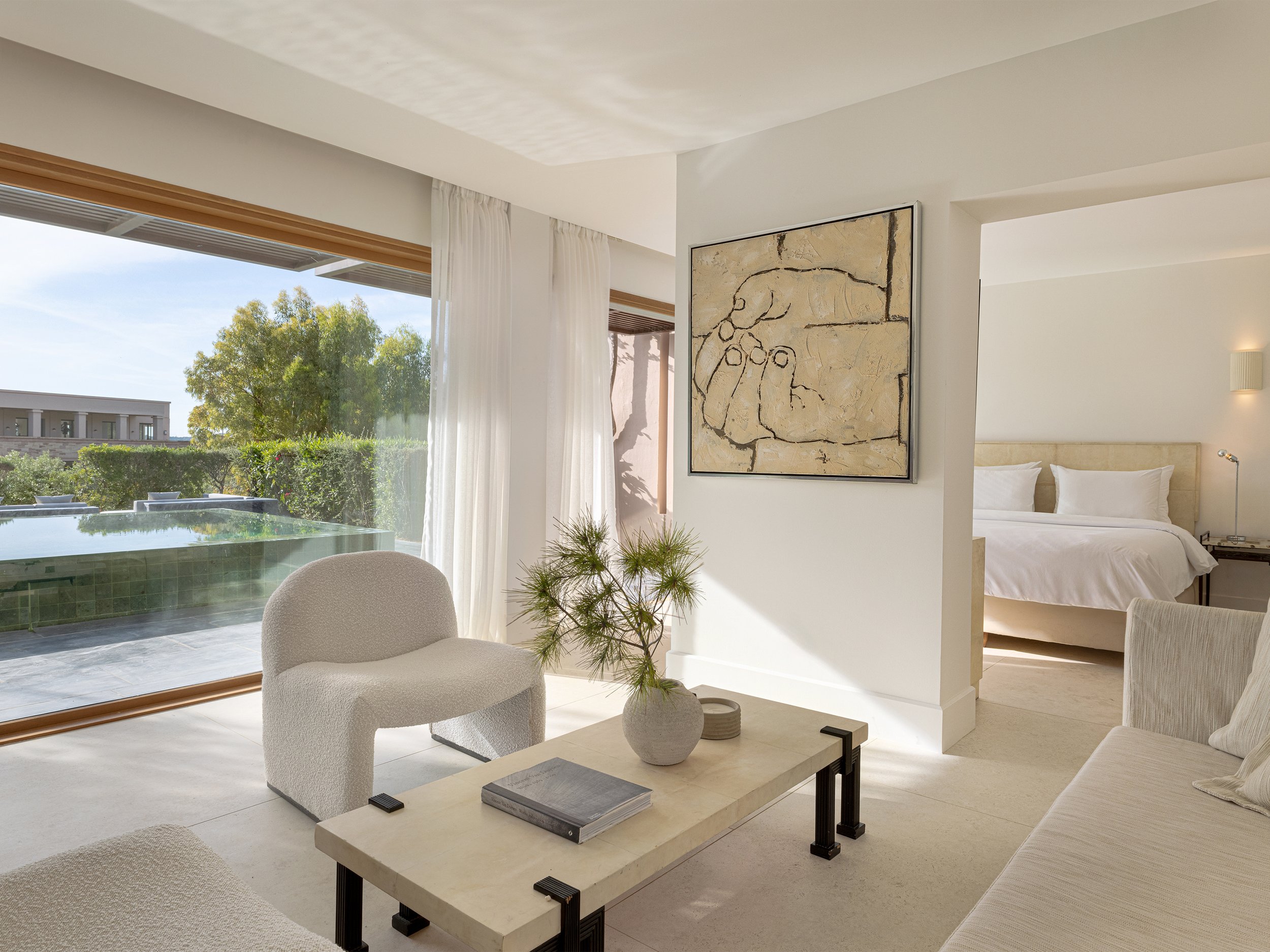 26-Deluxe-Family-Suite.jpg