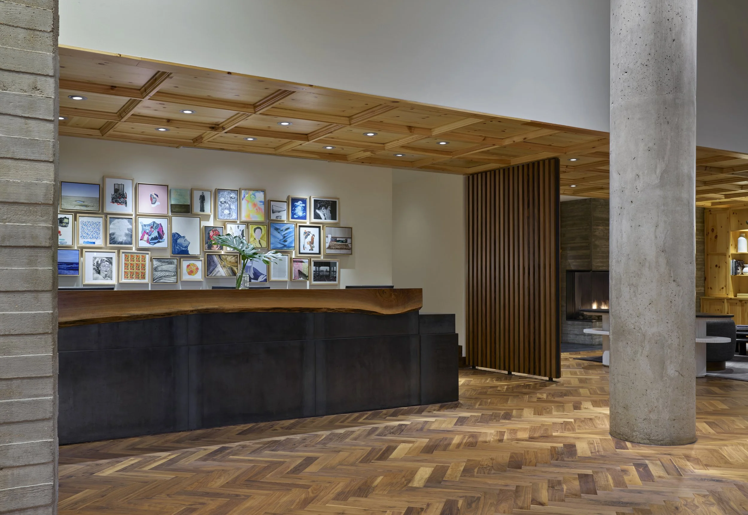 PRINT_lld_frontdesk2_97743.jpg