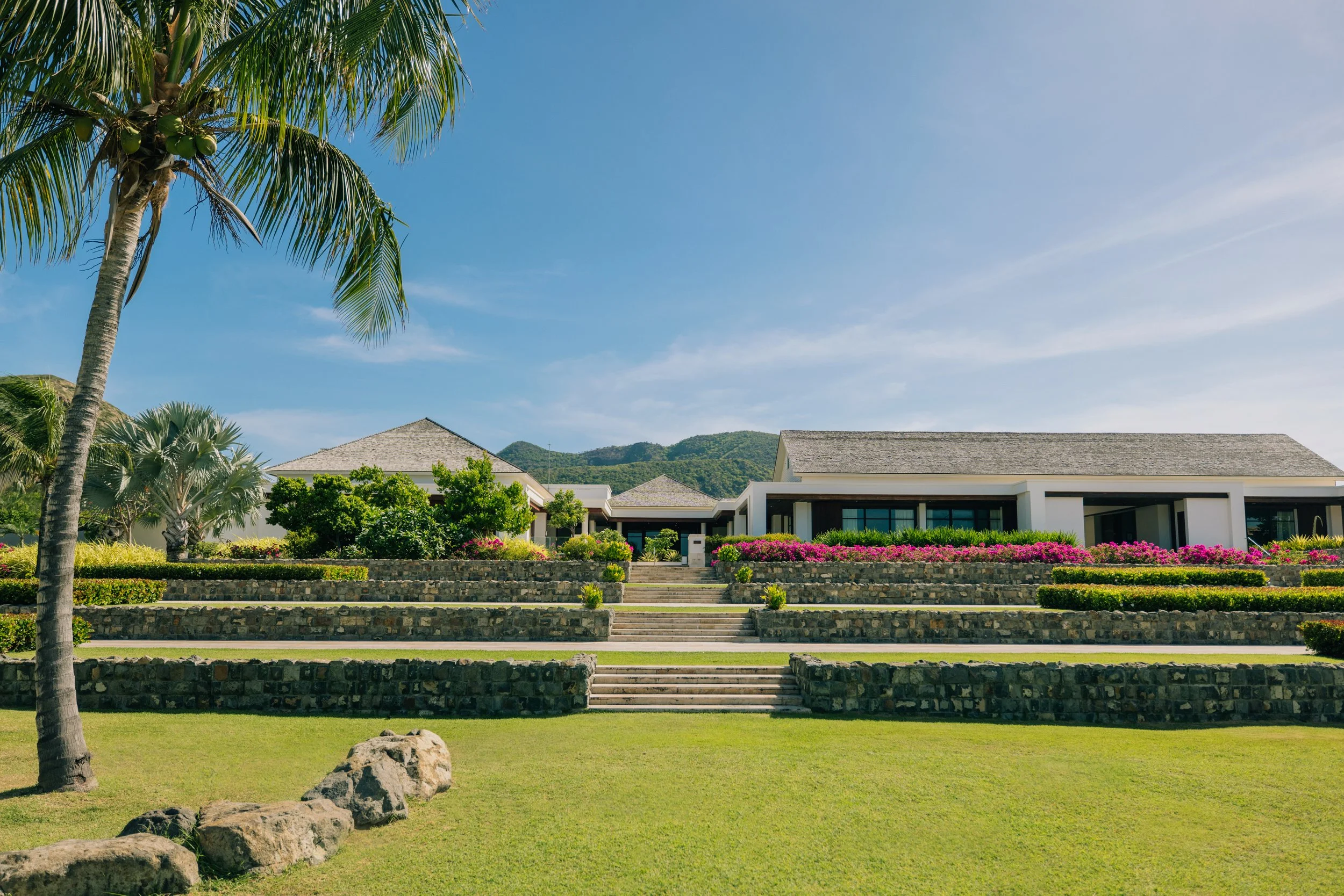 SKBPH-Beachfront-Lawn-With-Event-Terraces.jpg