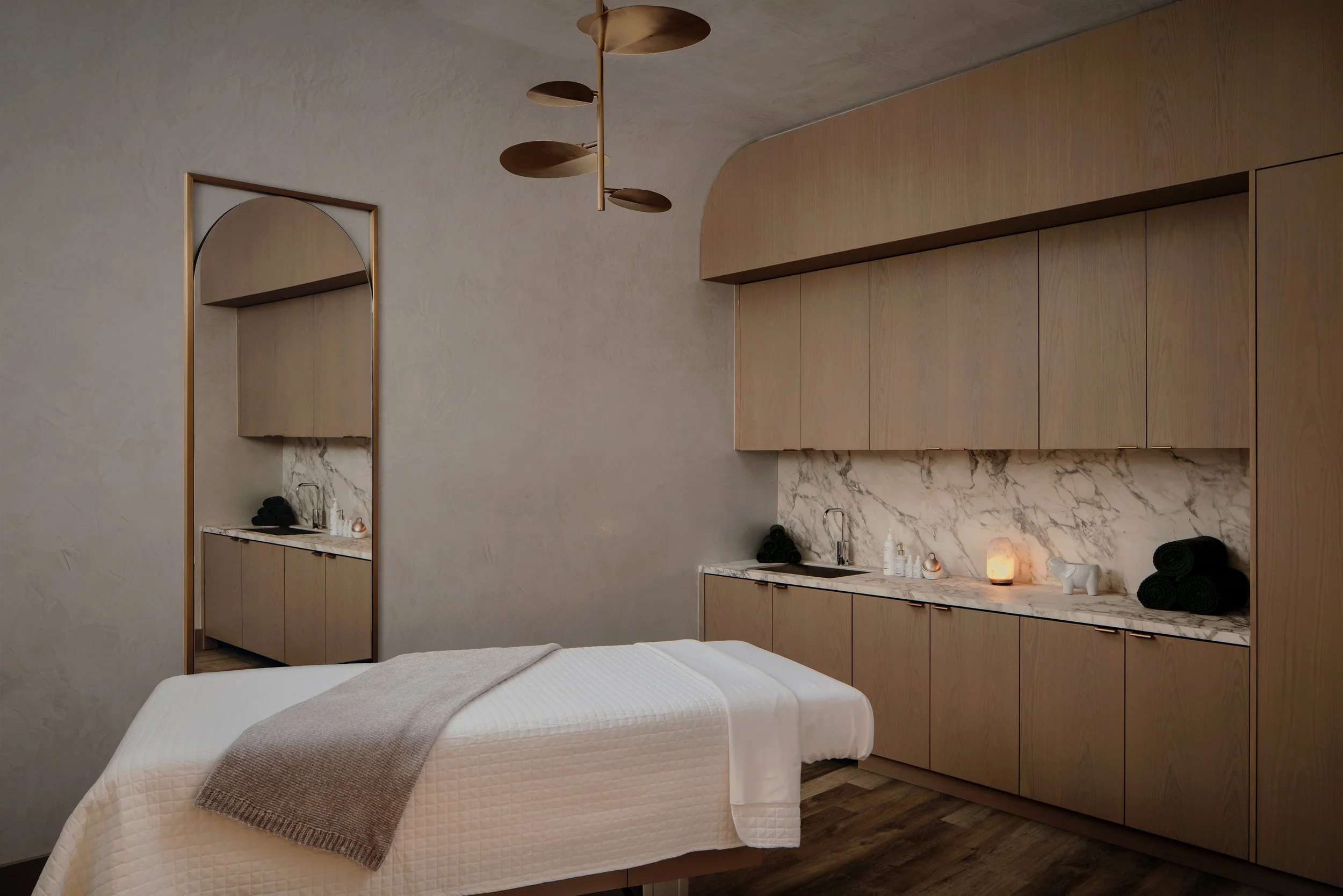 IAHTH Thompson Spa Treatment Suite.jpg