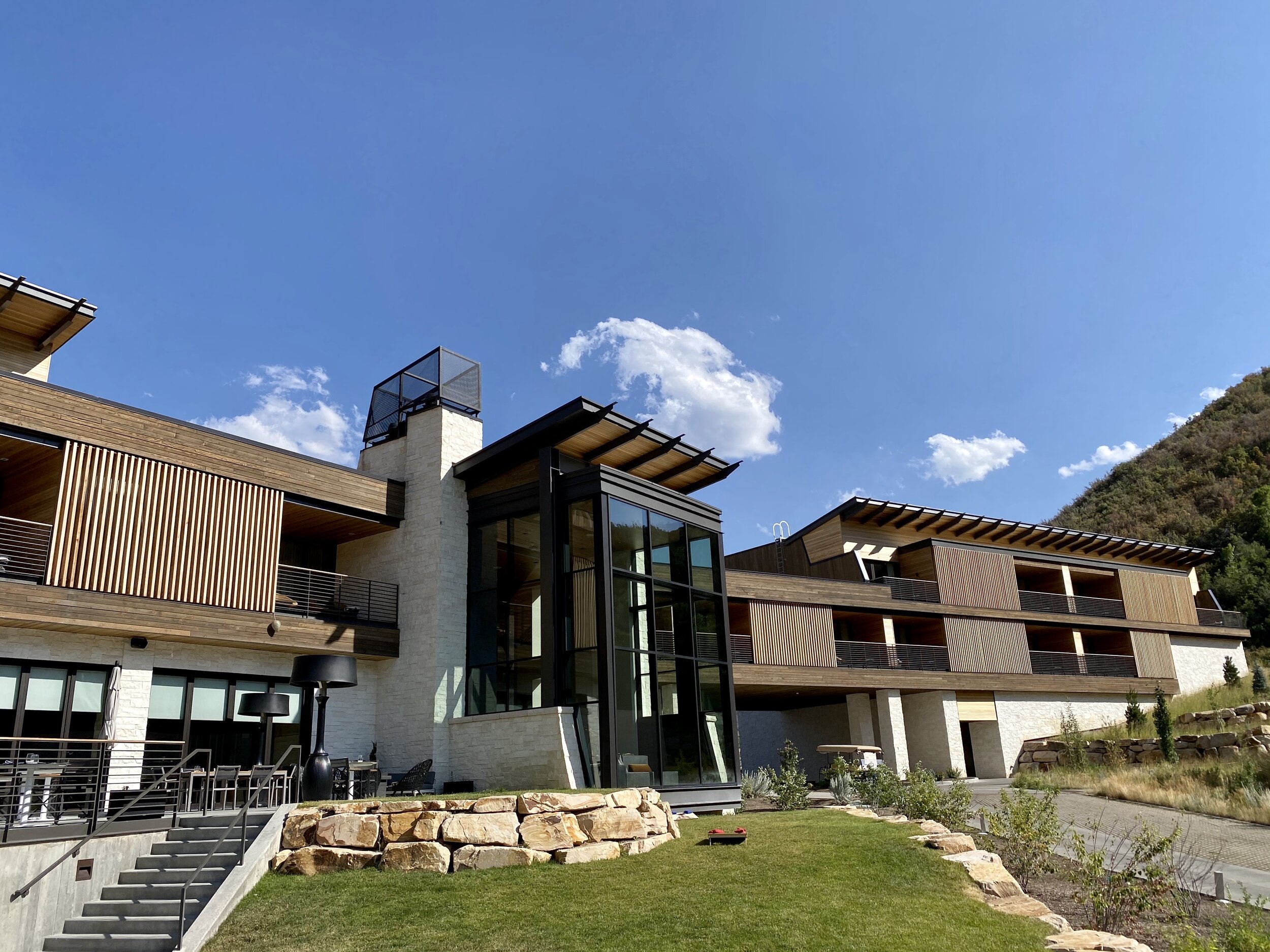 The Lodge at Blue Sky - An Auberge Resort Review