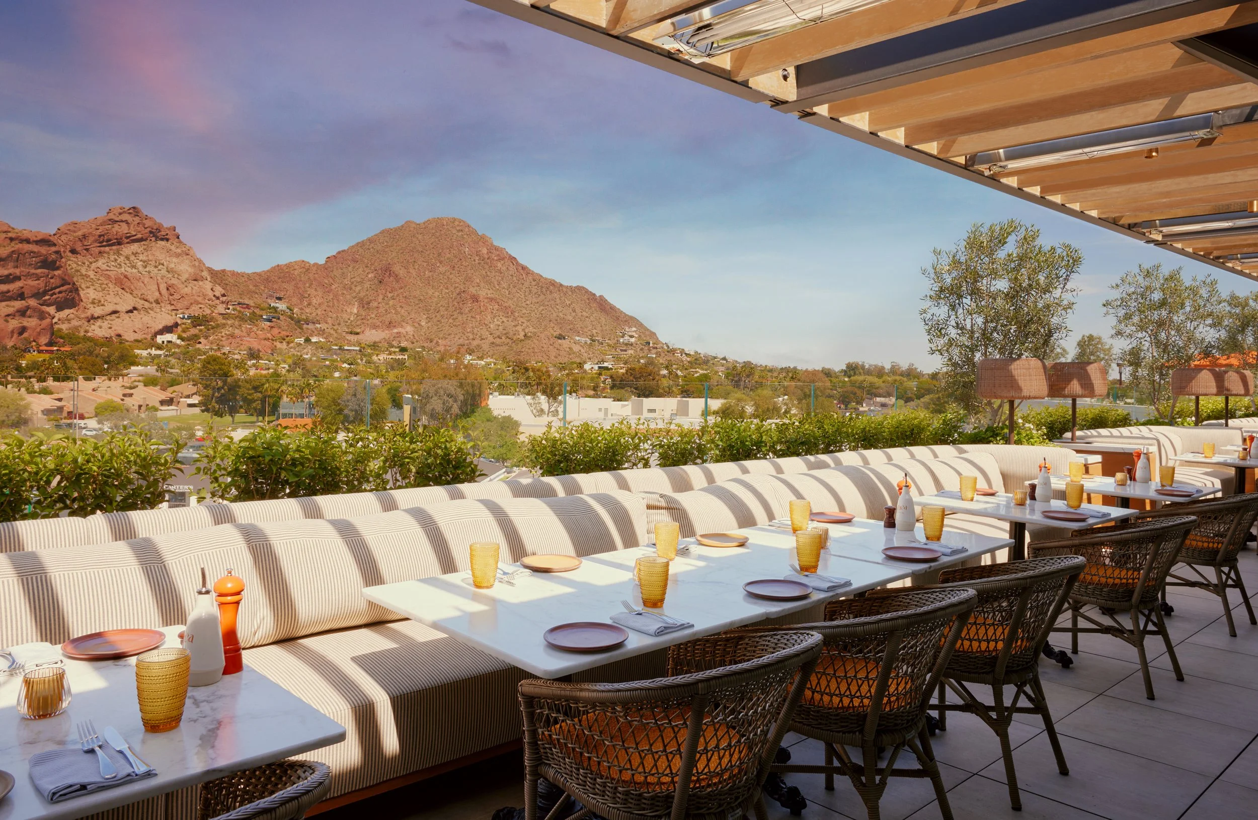 théa_Patio (3).jpg