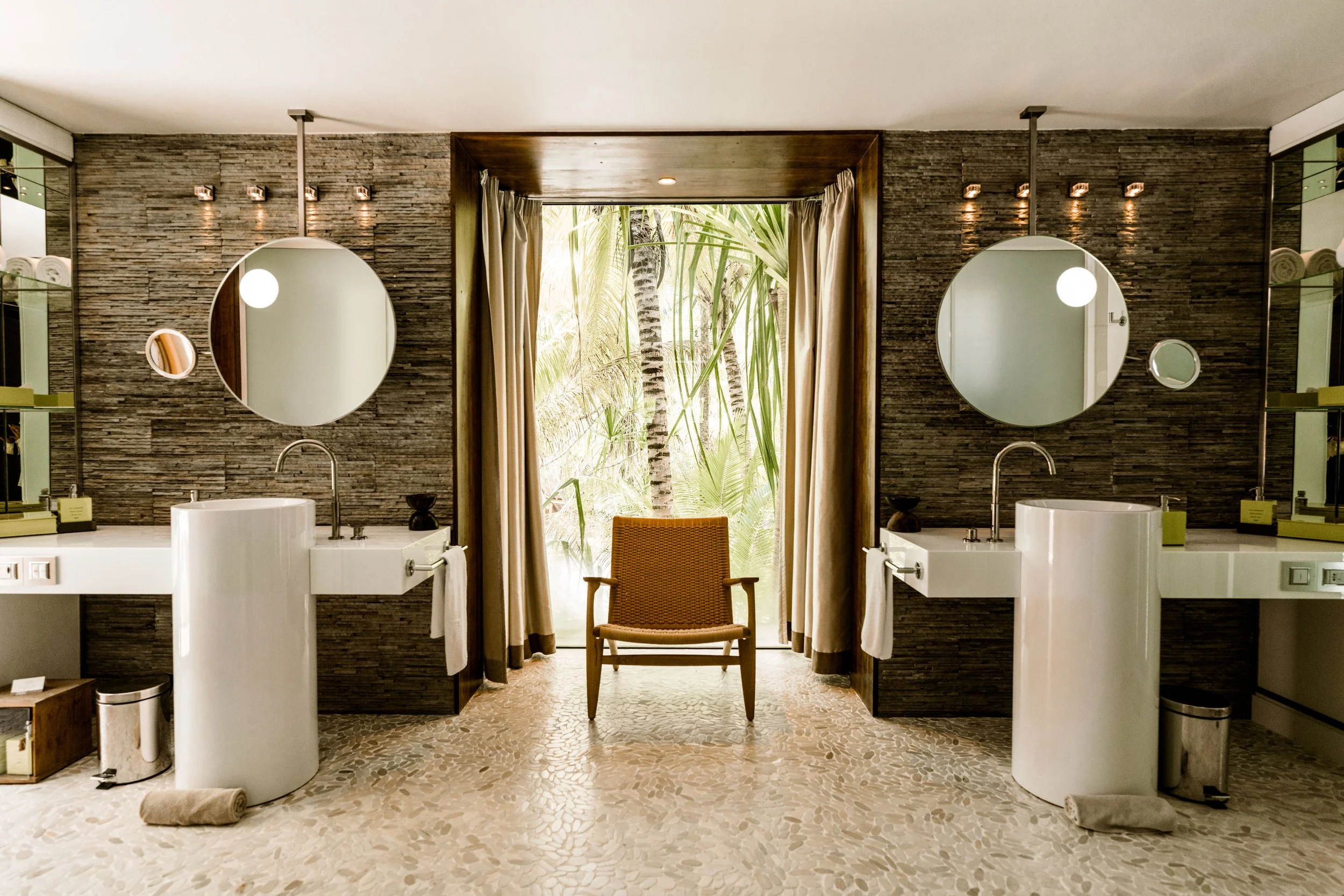 1BD Villa Bathroom.jpg