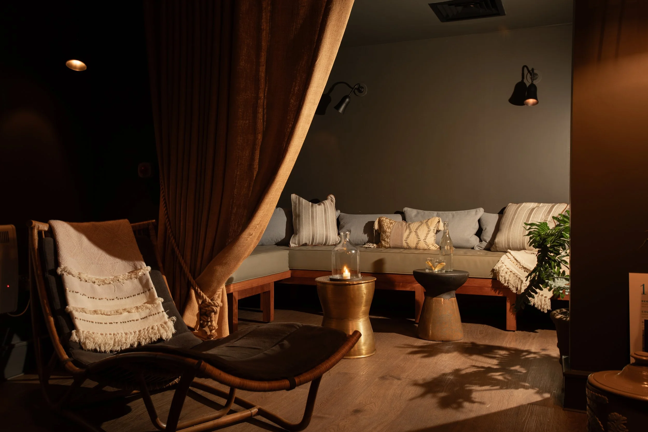 Kimpton Charlotte Square Relax Room 2.jpg