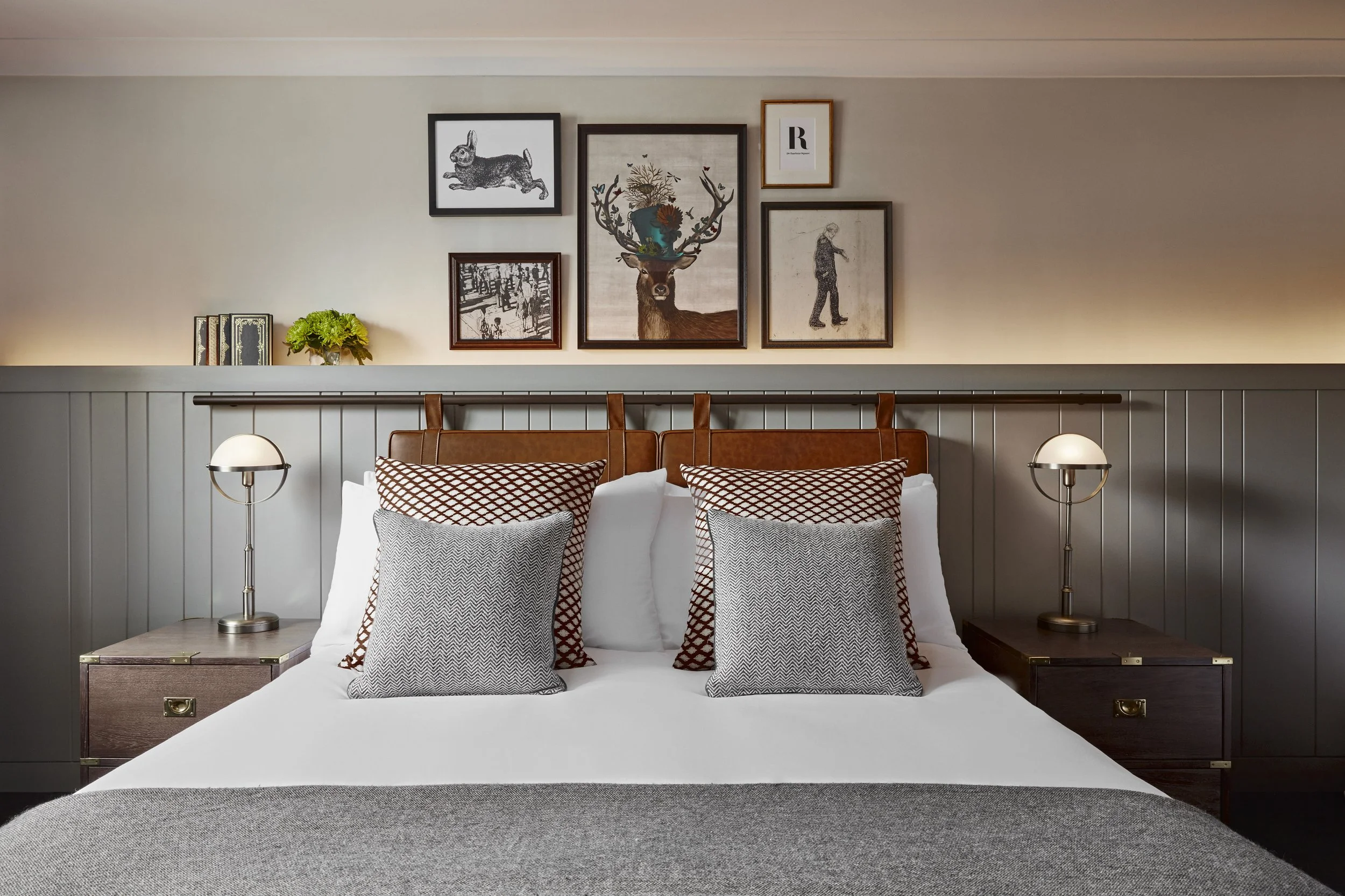 CharlotteSquare_Guestroom_SuperiorDouble_A_Shot_12_F1.jpg