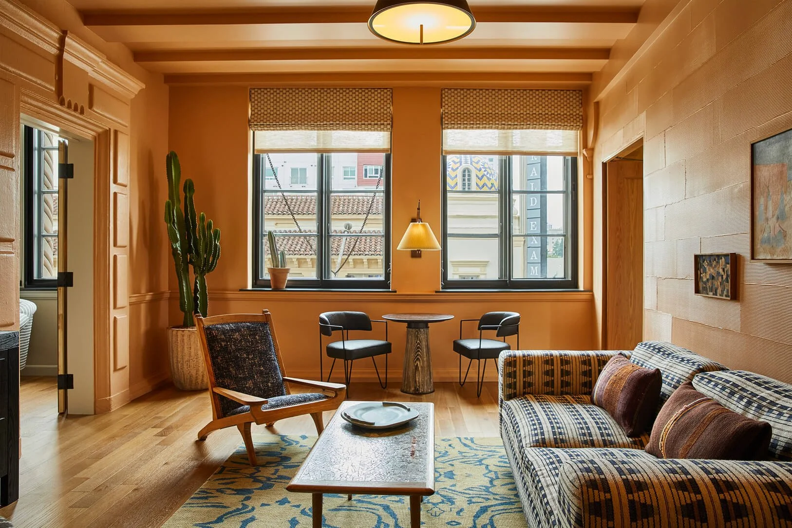 DTLA_3-2_Guestroom_39.jpg