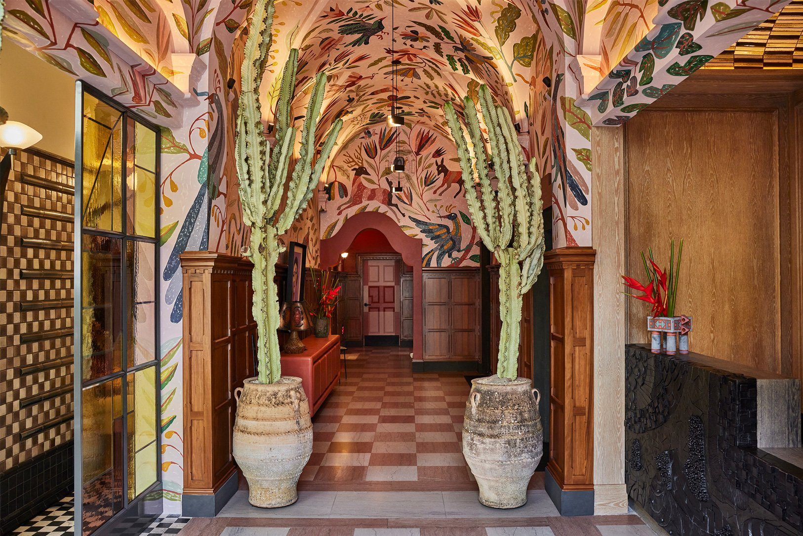 DTLA_3-2_Lobby_9.jpg