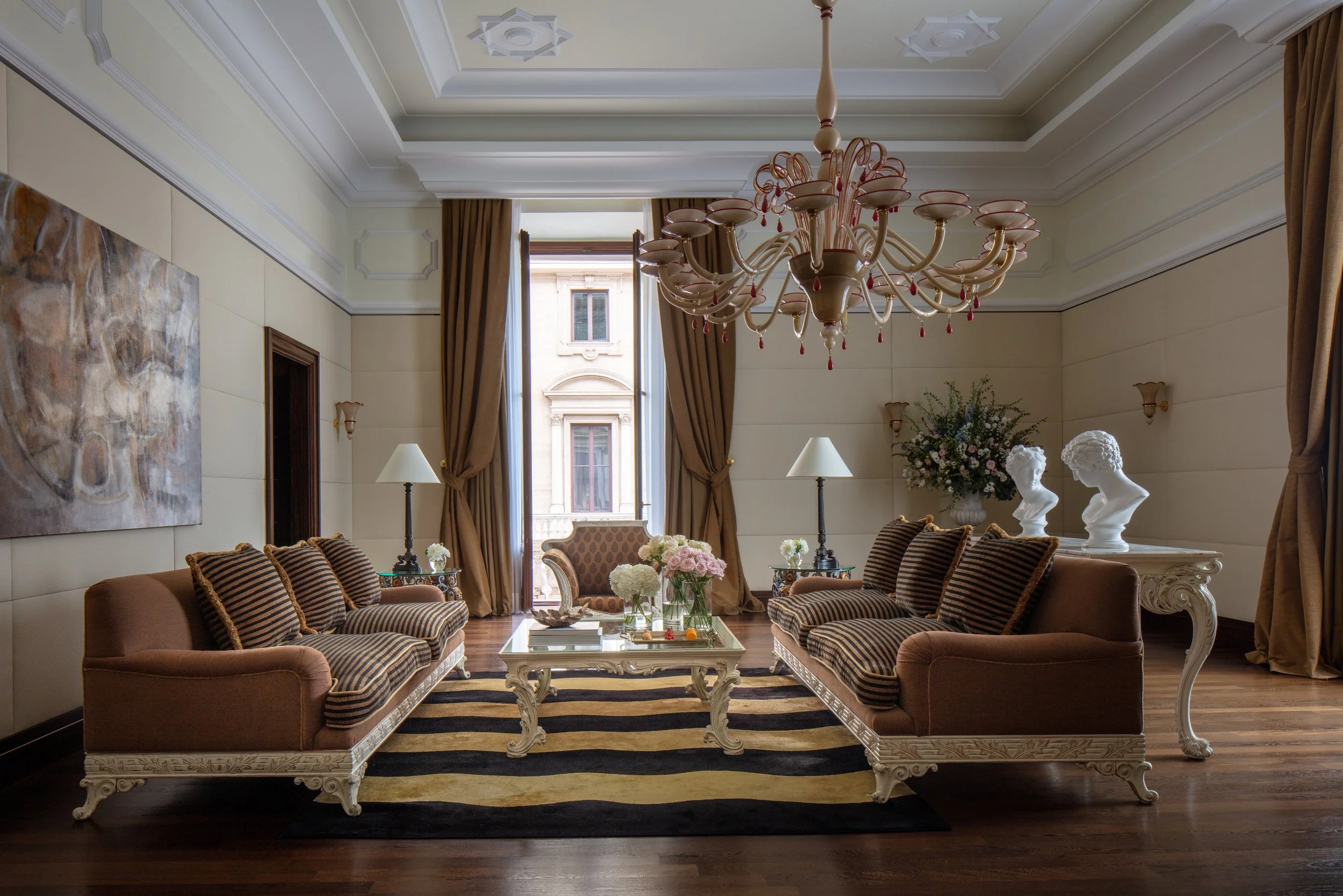 Anantara_Palazzo_Naiadi_Rome_Presidential_Suite_Livingroom_Hero (1).jpg