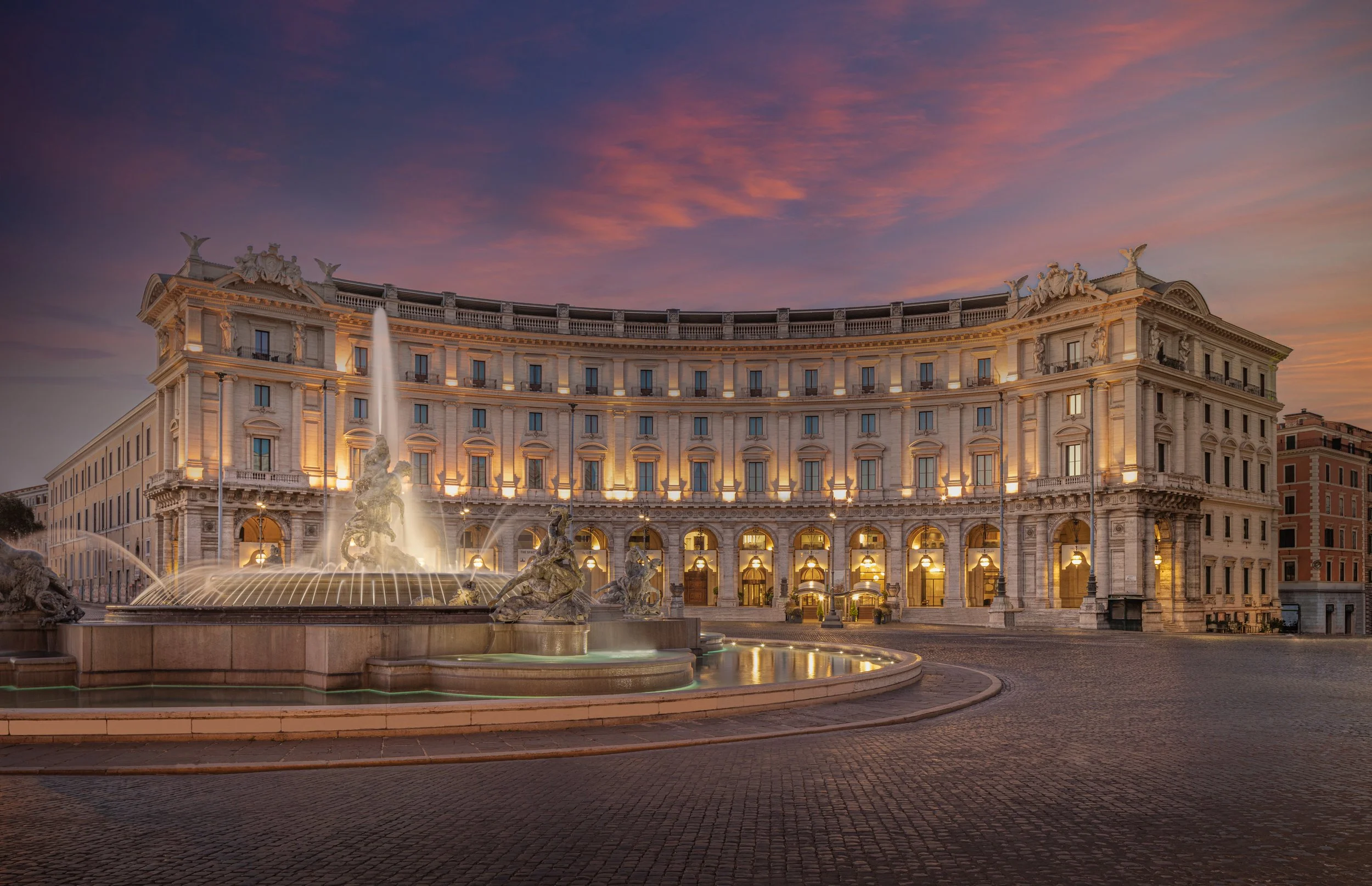 Anantara_Palazzo_Naiadi_Rome_Hotel_Front_Facade_Hero_Night.jpg