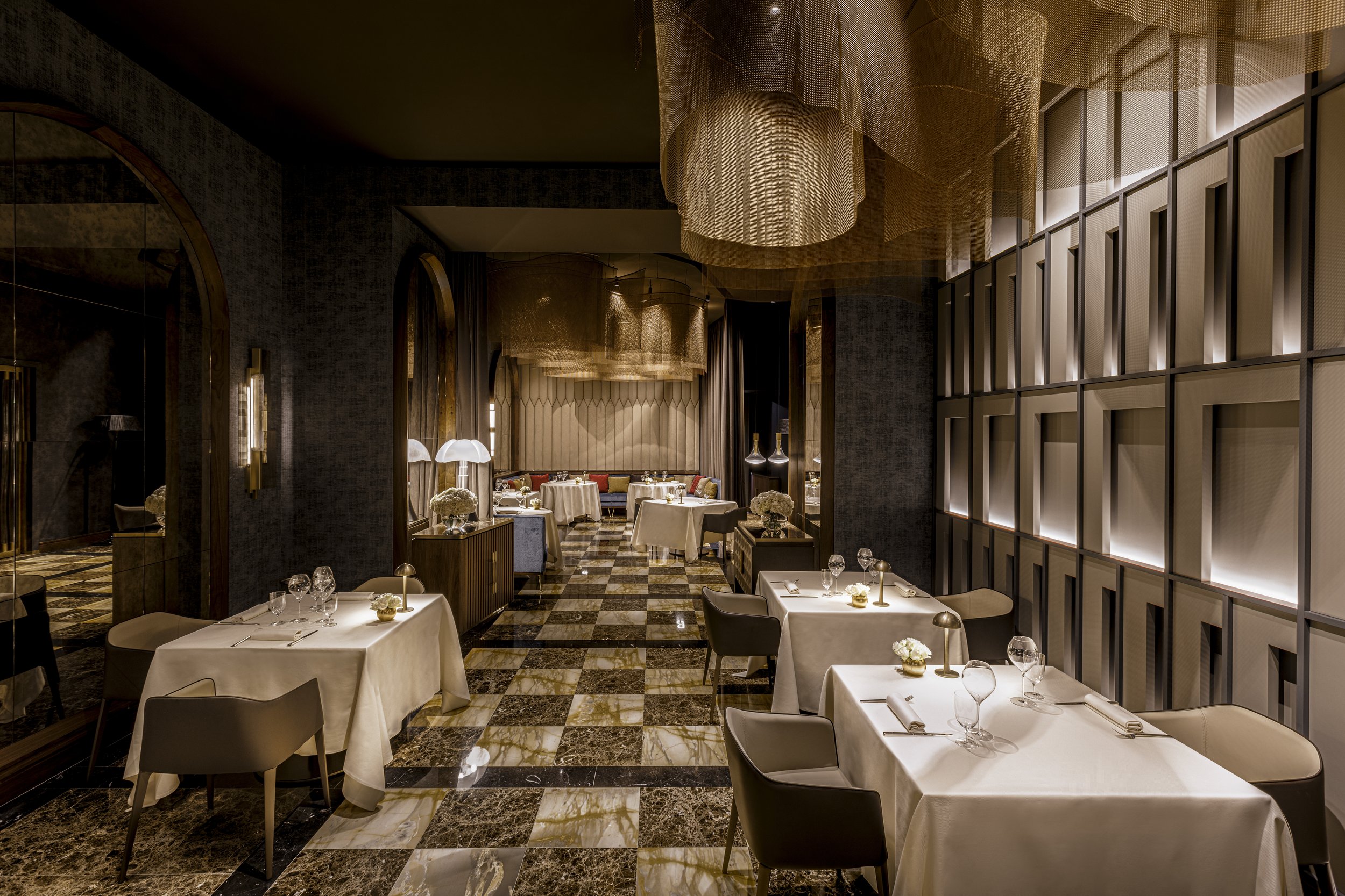 Ineo_Restaurant_AROM_Interior (1).jpg