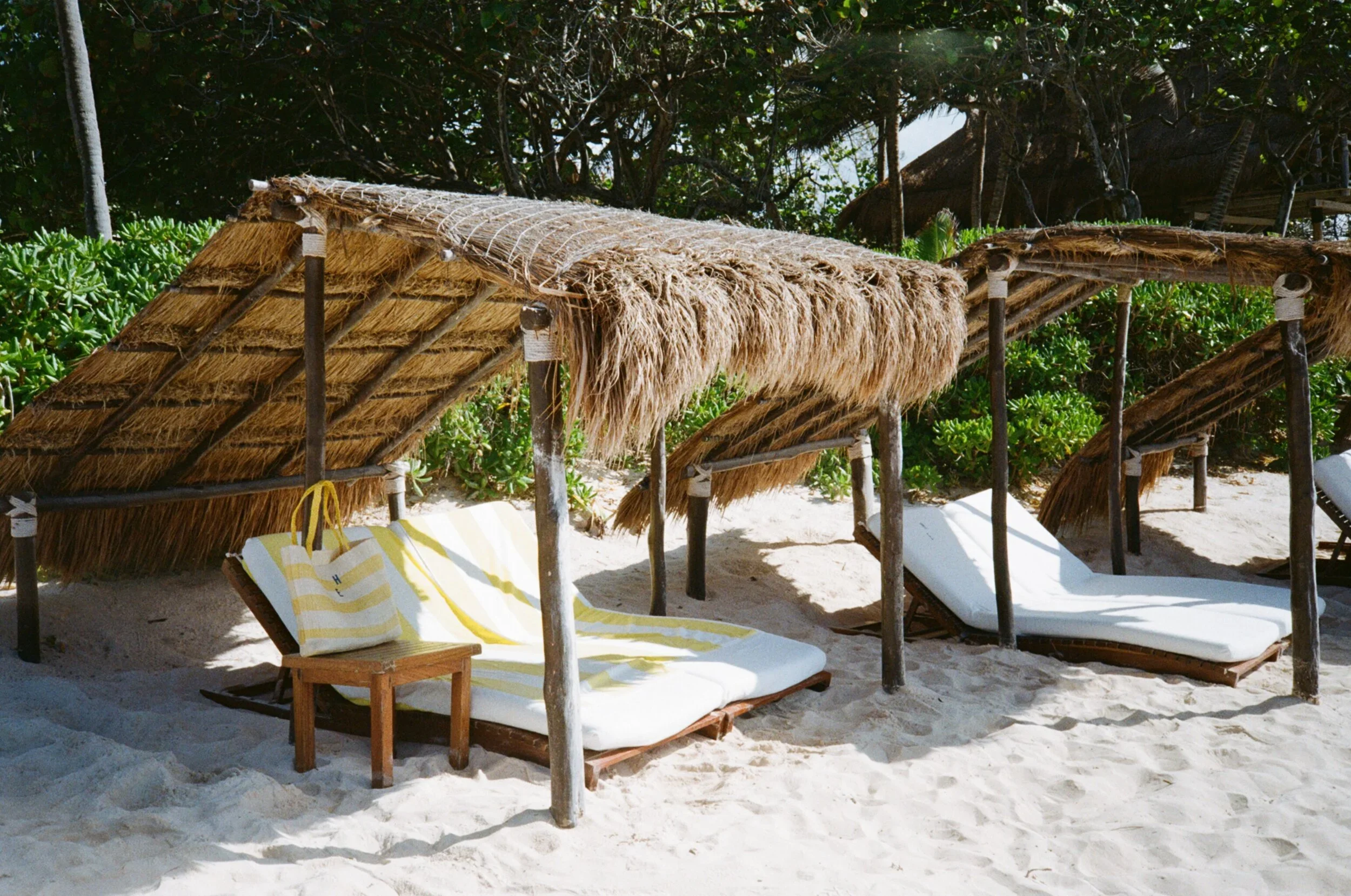 Hotel-Weekend-Barefoot-Luxury-Hotel-Esencia-Darcie-Imbert-Mexico-Beach.webp
