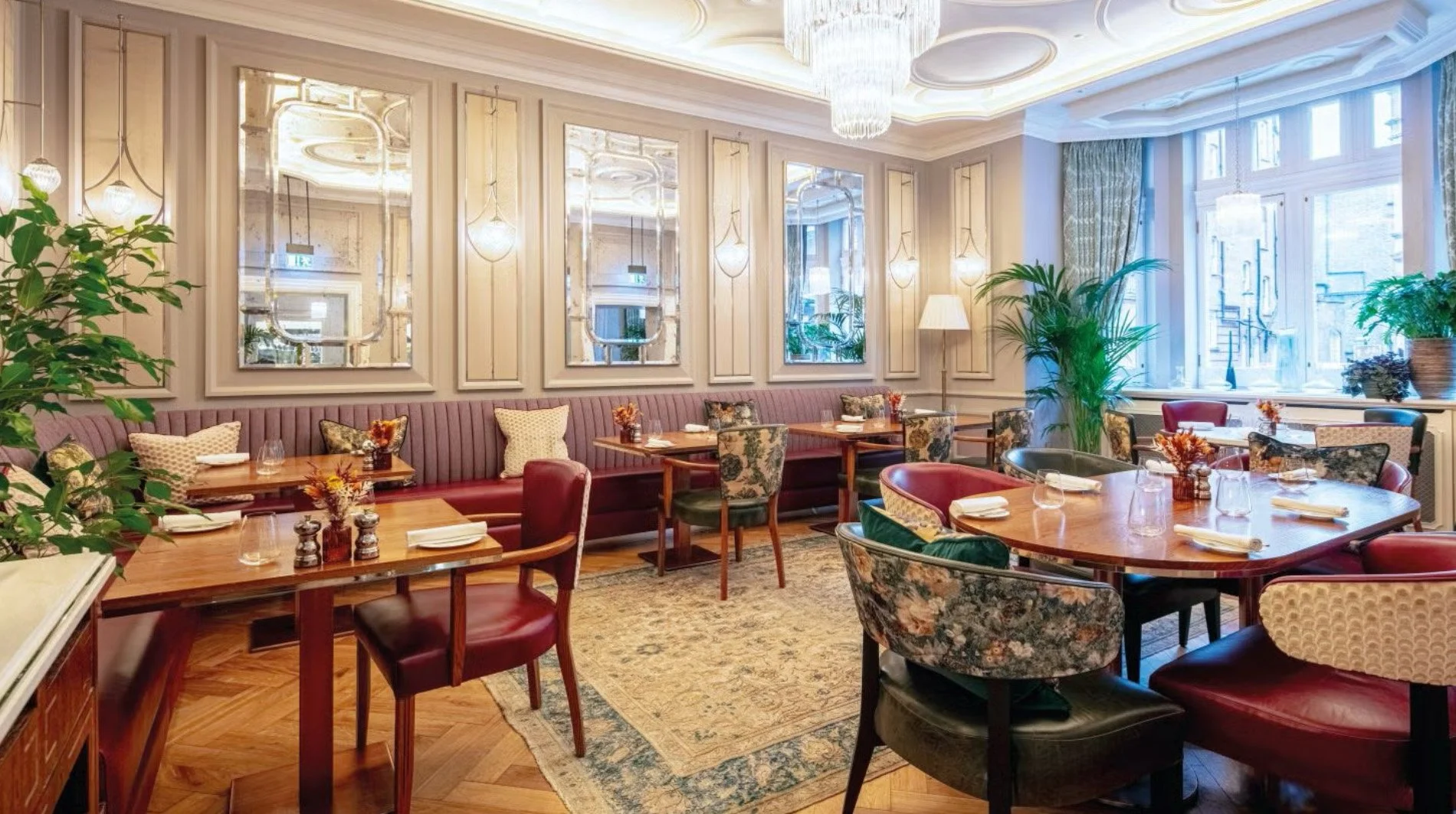 the-cadogan-a-belmond-hotel-london-The-LaLee-rs.jpg