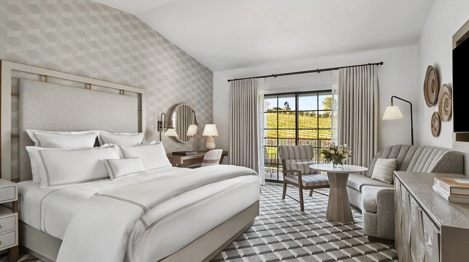 the-meritage-resort-and-spa-estate-vineyard-king-room.jpg