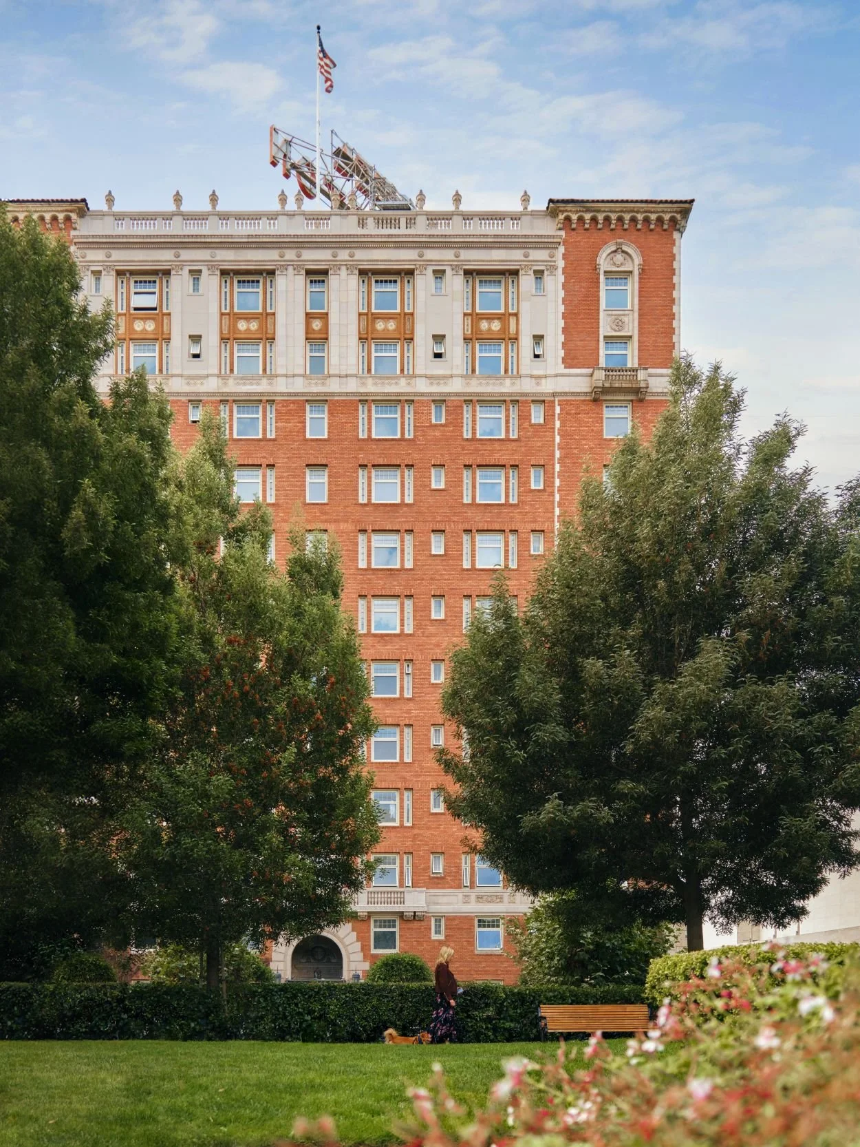 Huntington-Preview-BuildingFromPark.jpg
