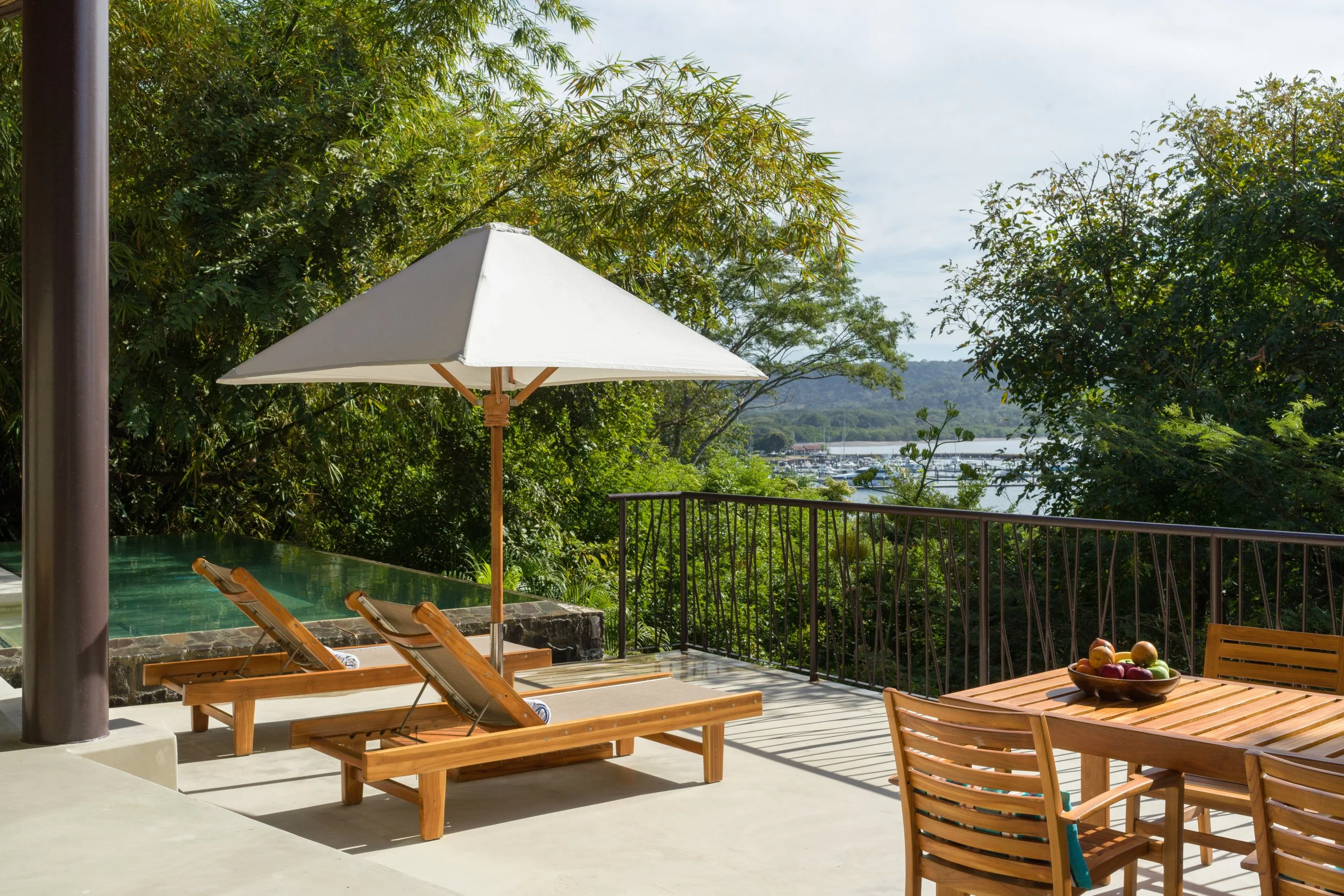 PAPAGAYOPLUNGEPOOLSUITE_OCEANVIEWJPG(1).JPG