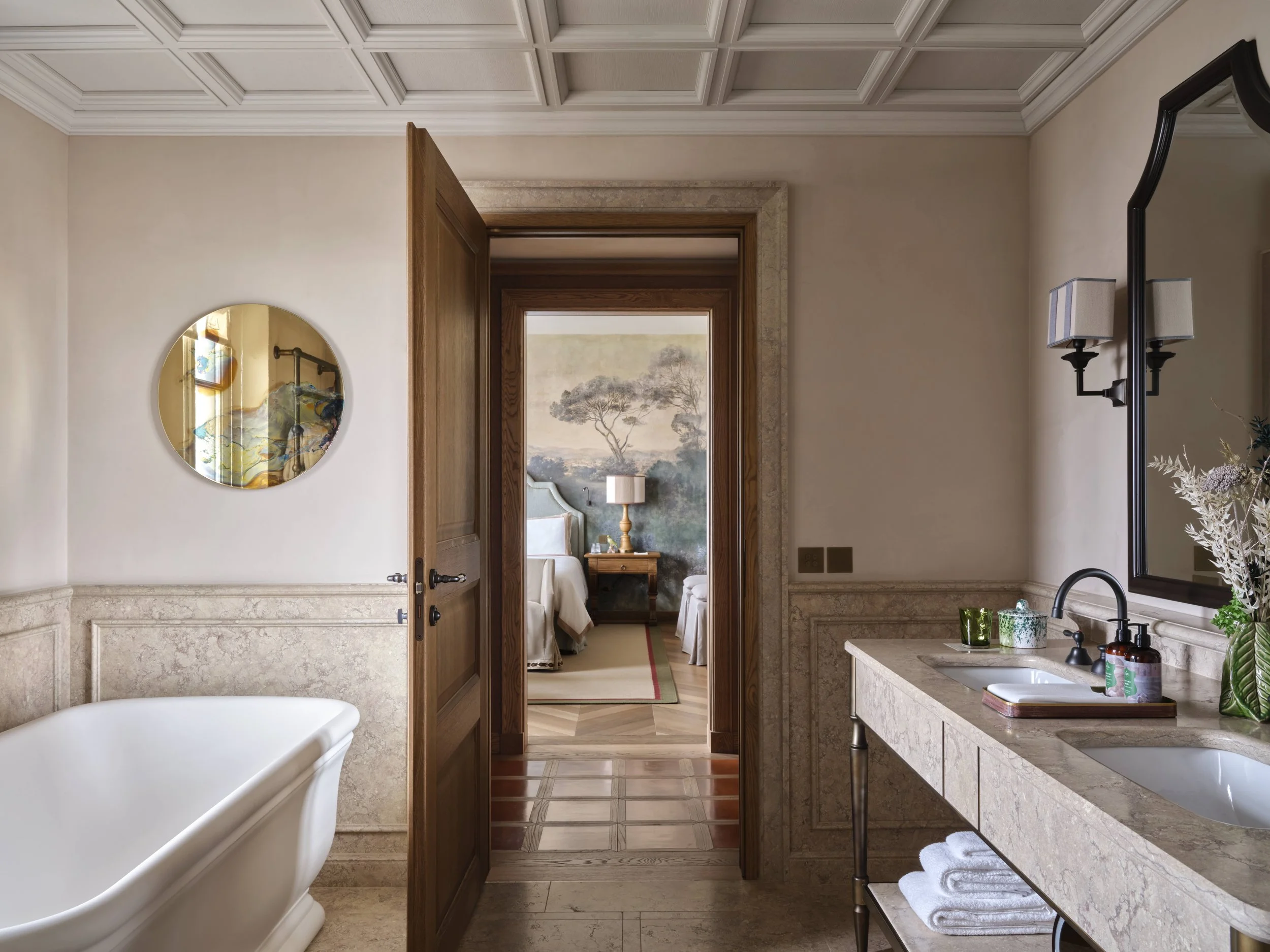 CAQ_Accomodations_SantaMariadelFiore_Bathroom_2025_.jpg