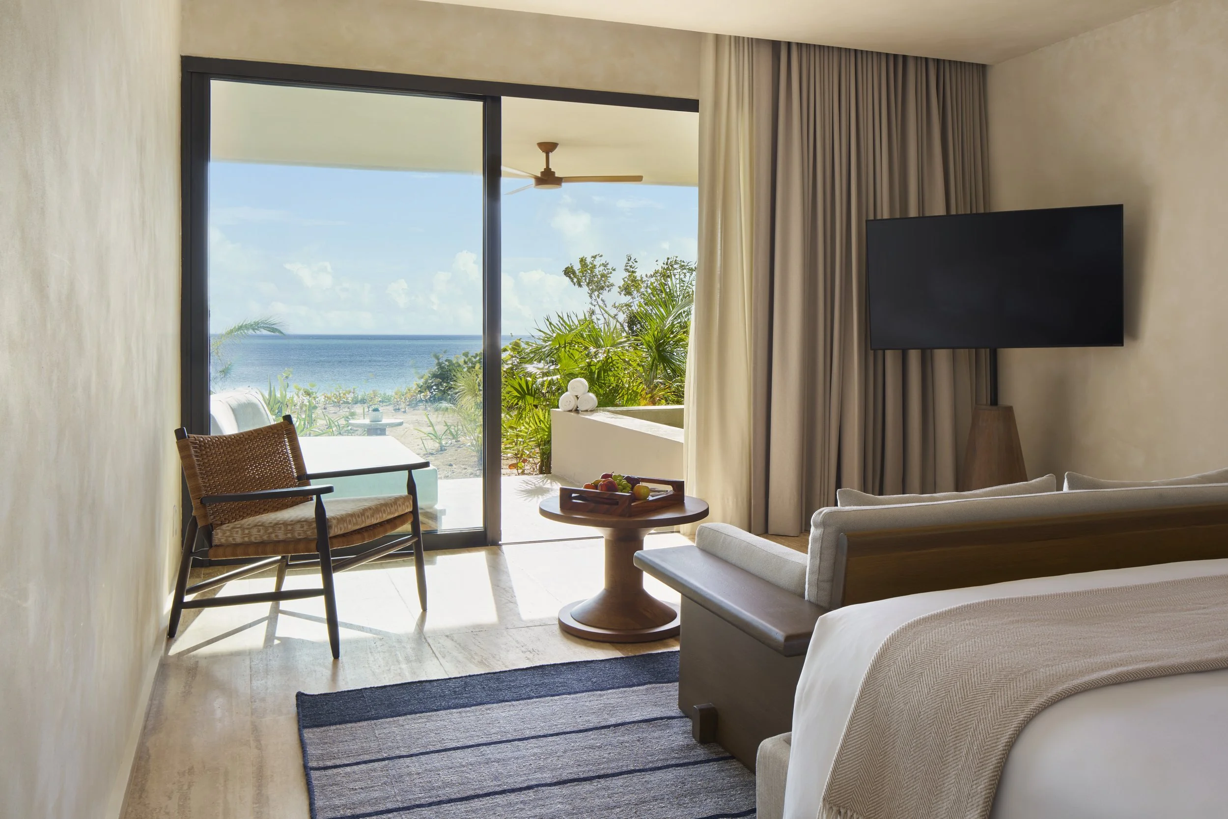 Studio-Plunge-Pool-Seating-Zone.jpg