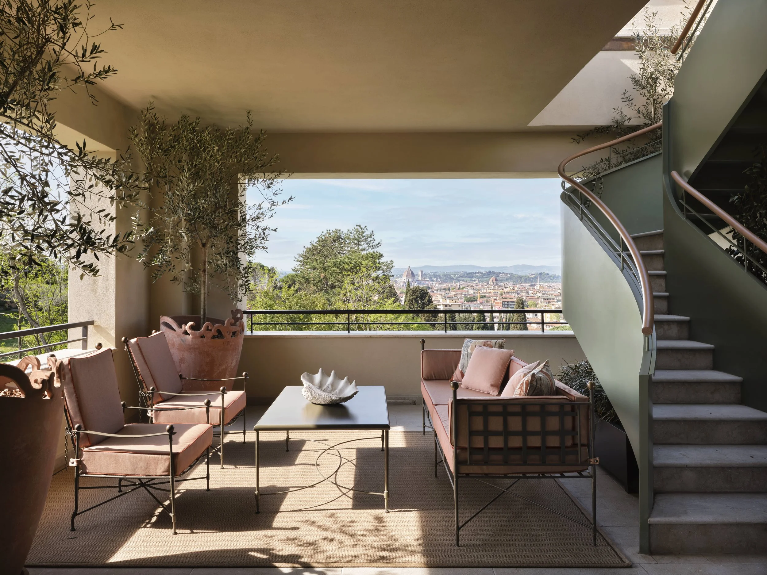 CAQ_ Penthouse_La-Quercia_Balcony_2025_01.jpg