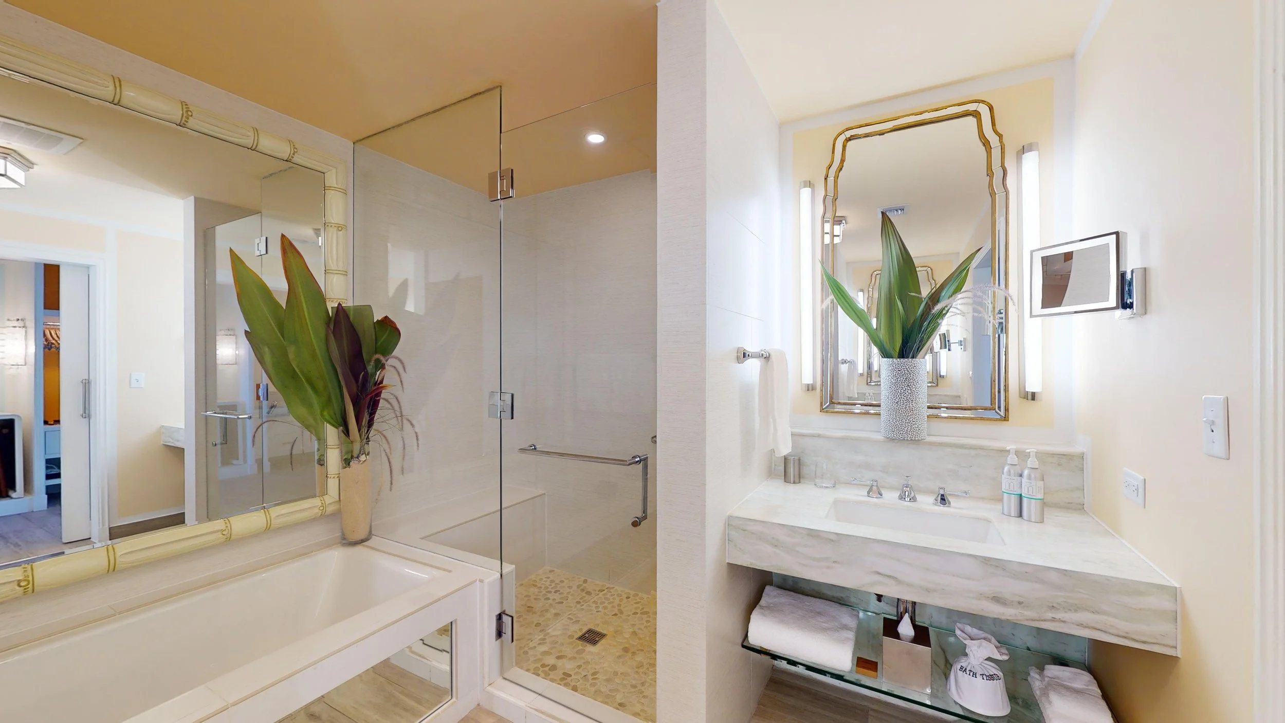 Bathroom 1 .jpg