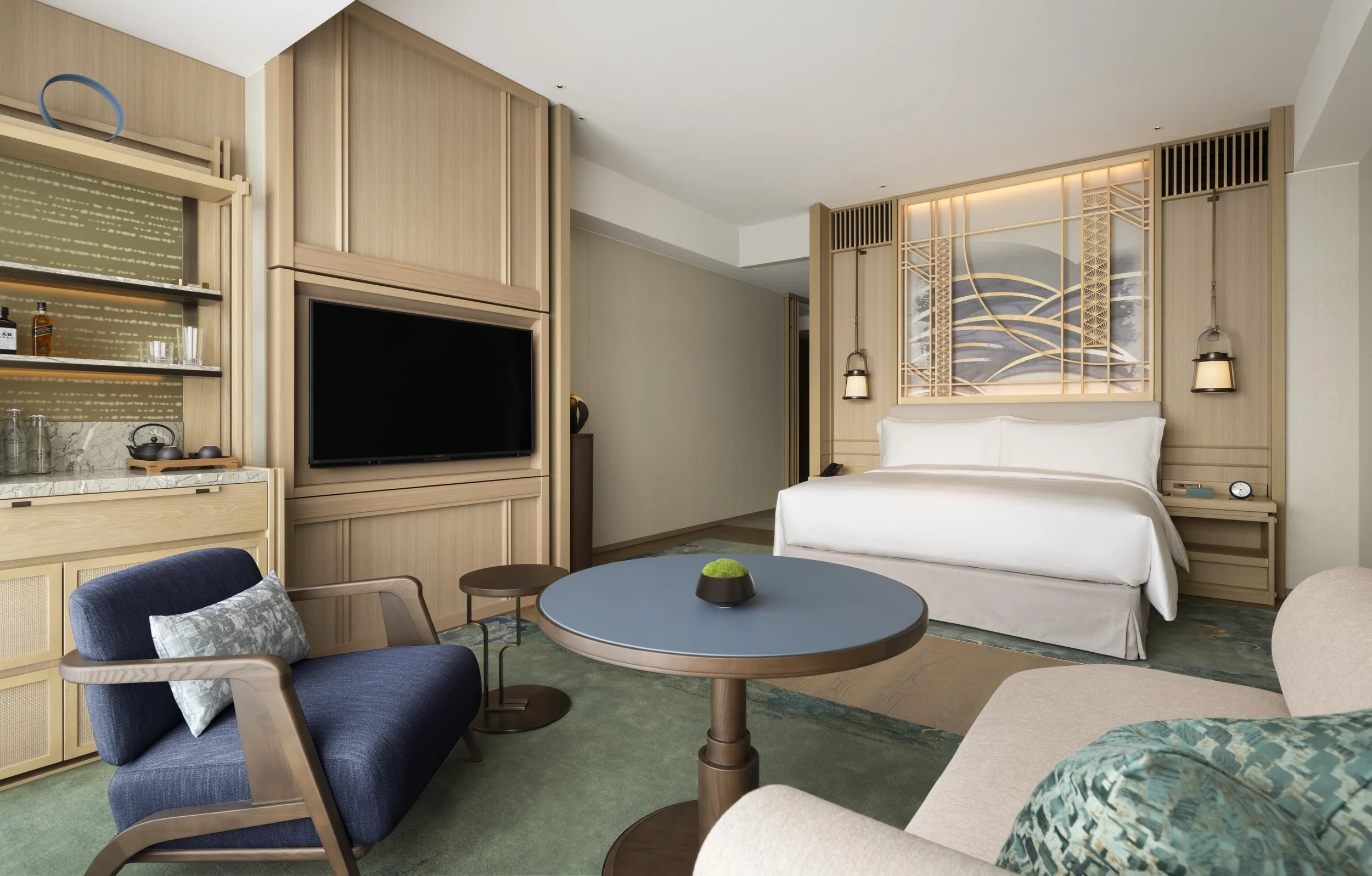 King Deluxe Room.jpg