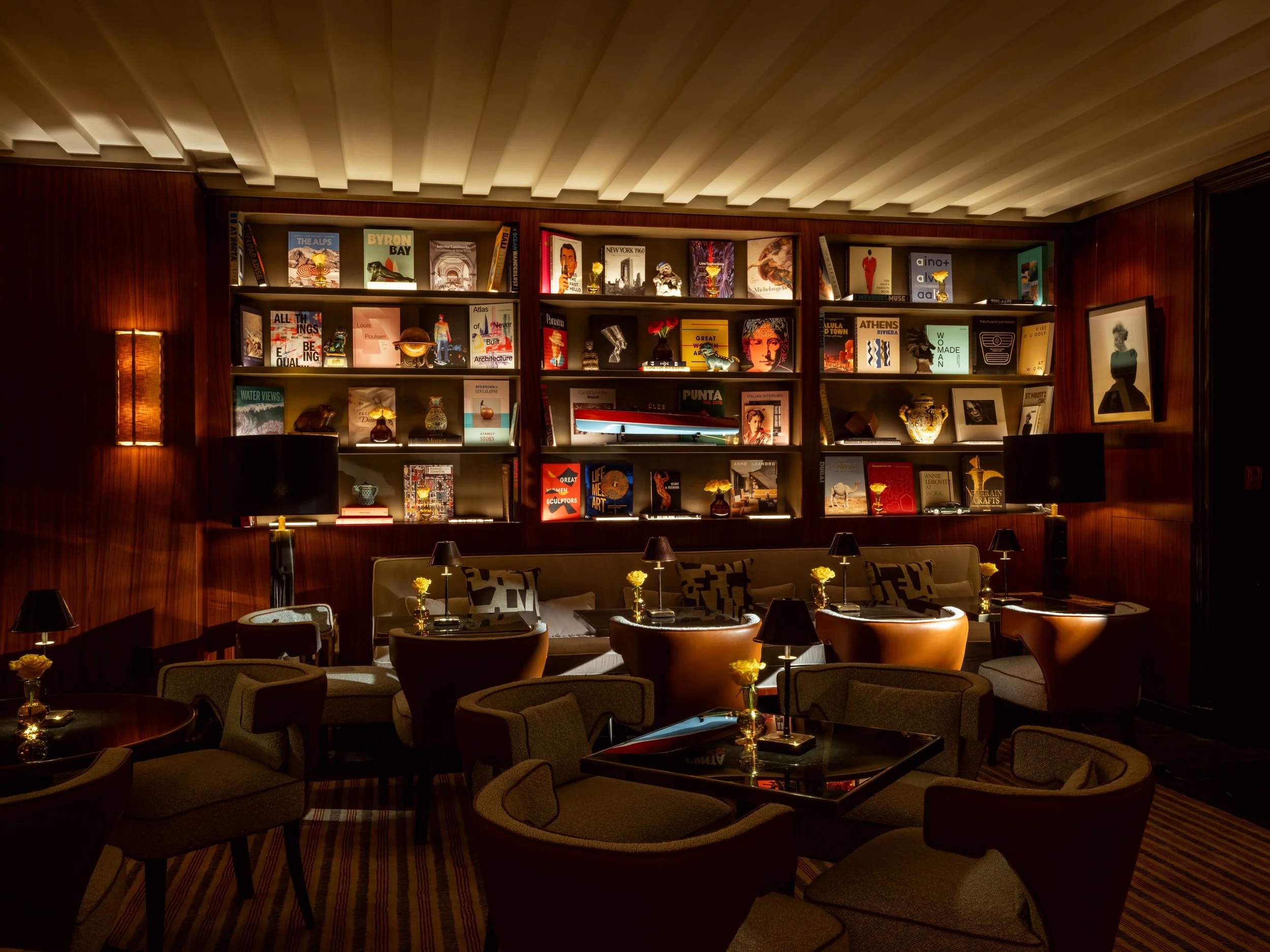 Corinthia_TheSurrey_CasaTua_TheLounge_0341.jpg