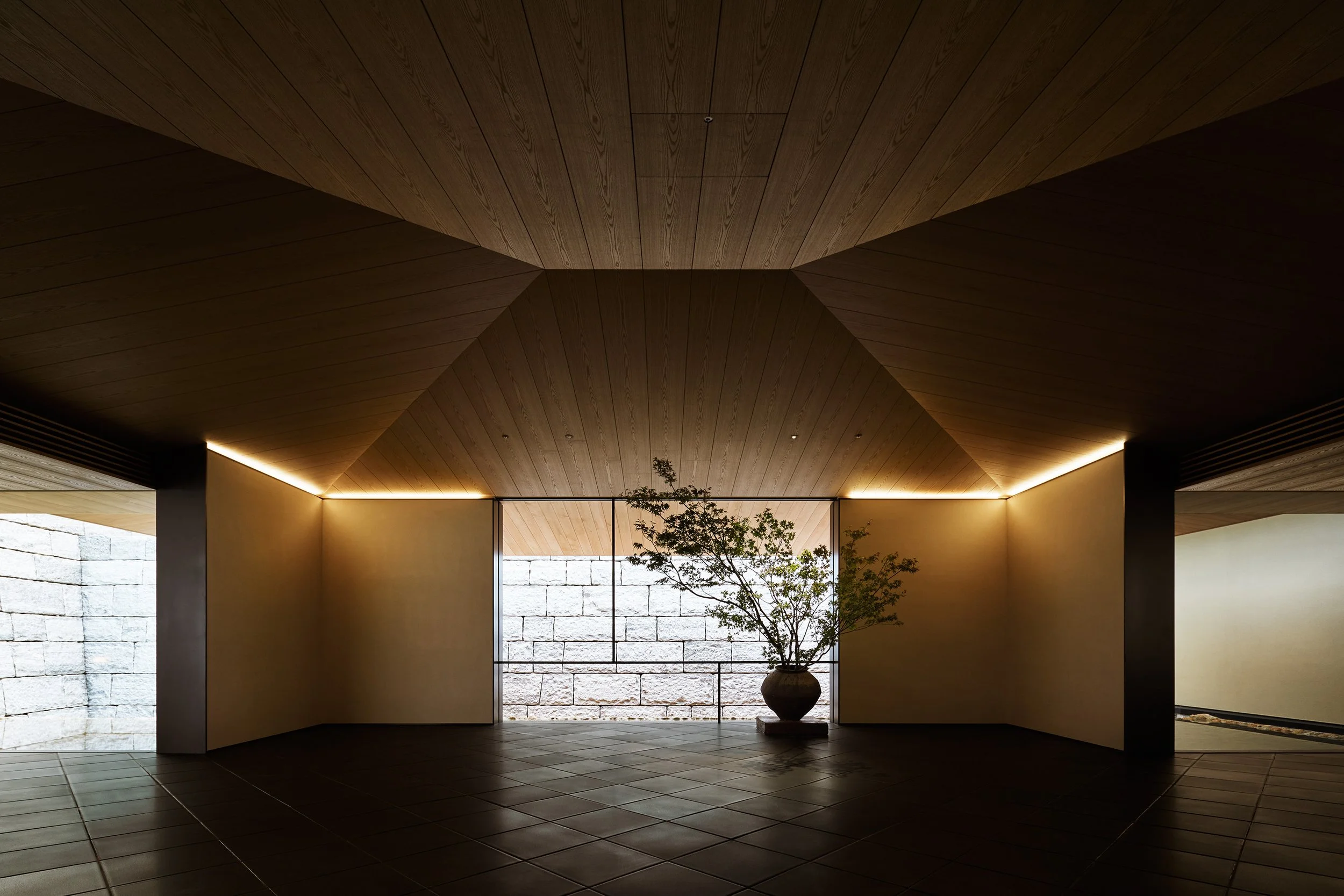 Park-Hyatt-Kyoto-Arrival house.jpg