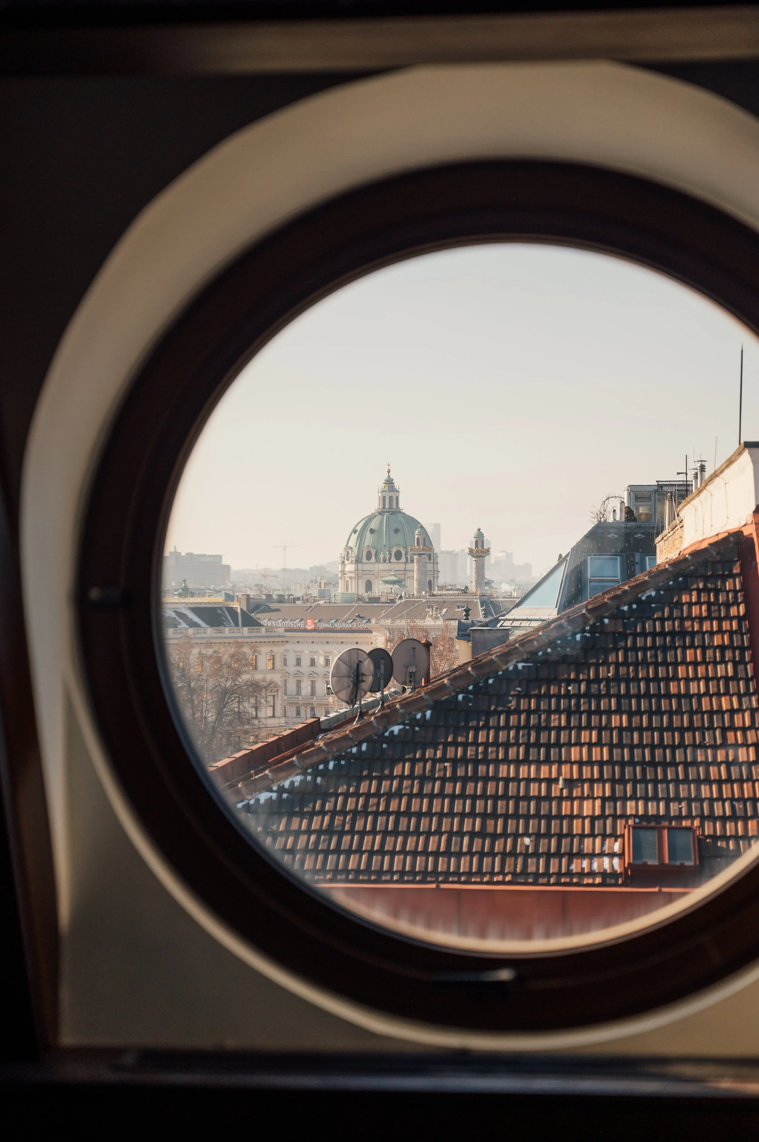 Almanac Palais Vienna_Fishbowl Windows 9Floor.jpg