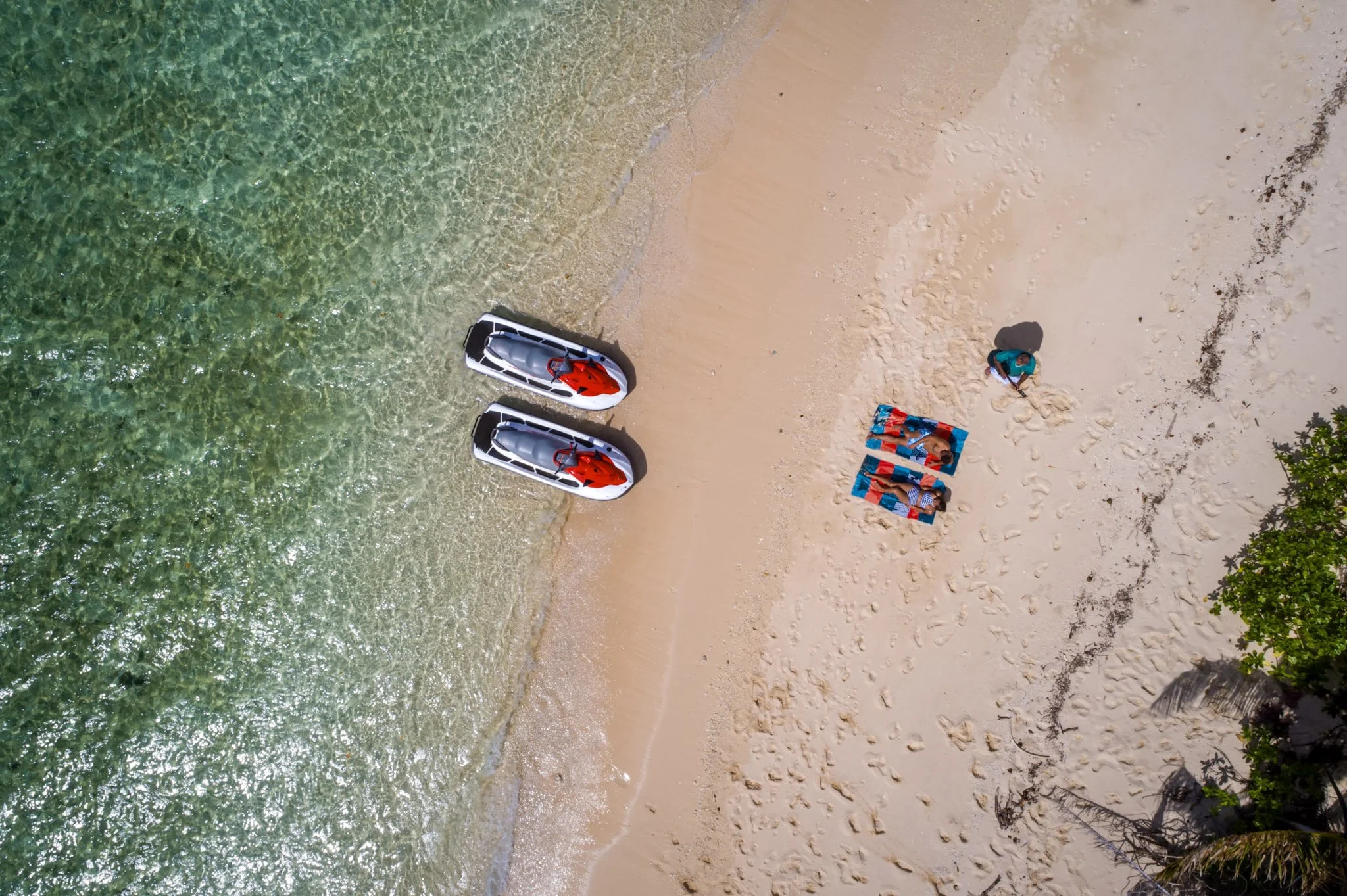 Nanuku _ Jetskis.jpg