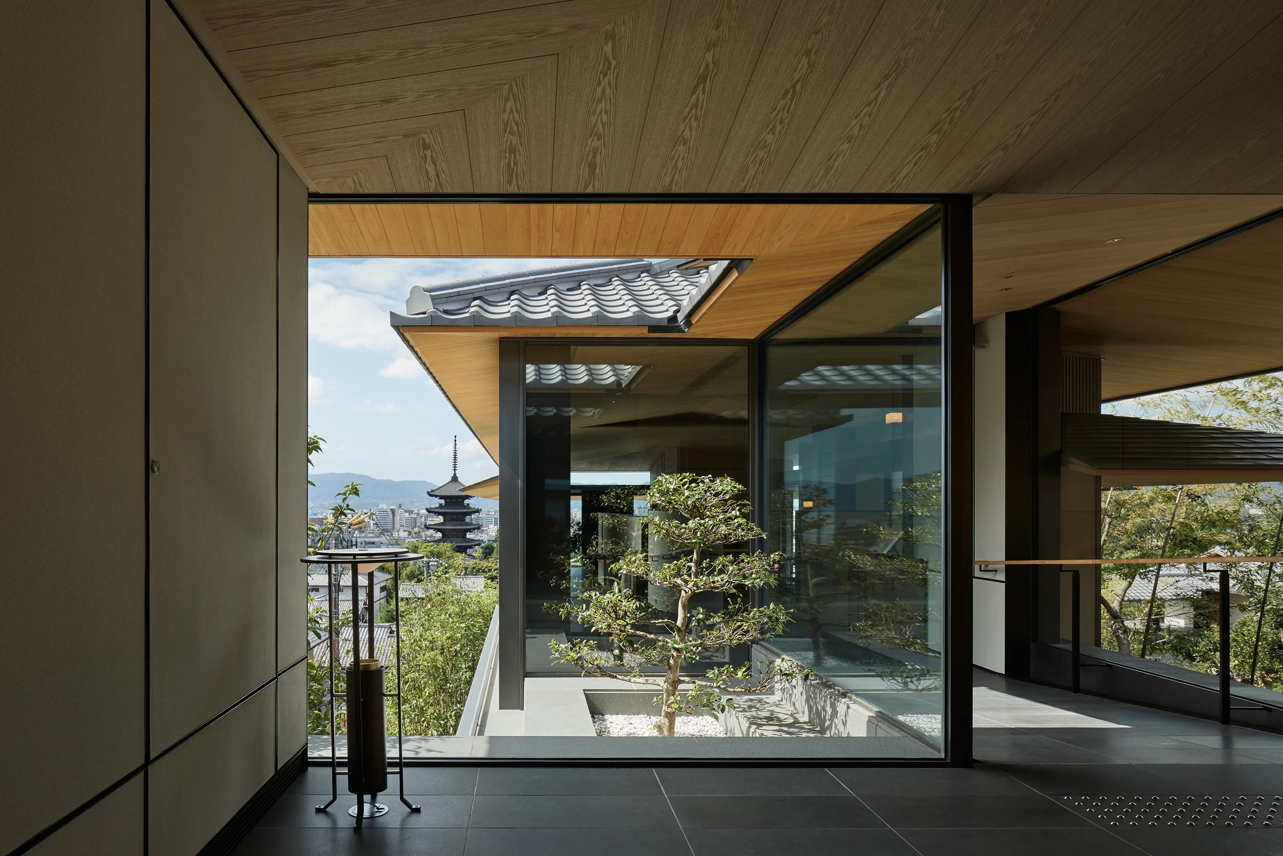 Park-Hyatt-Kyoto-View from Corridor.jpg