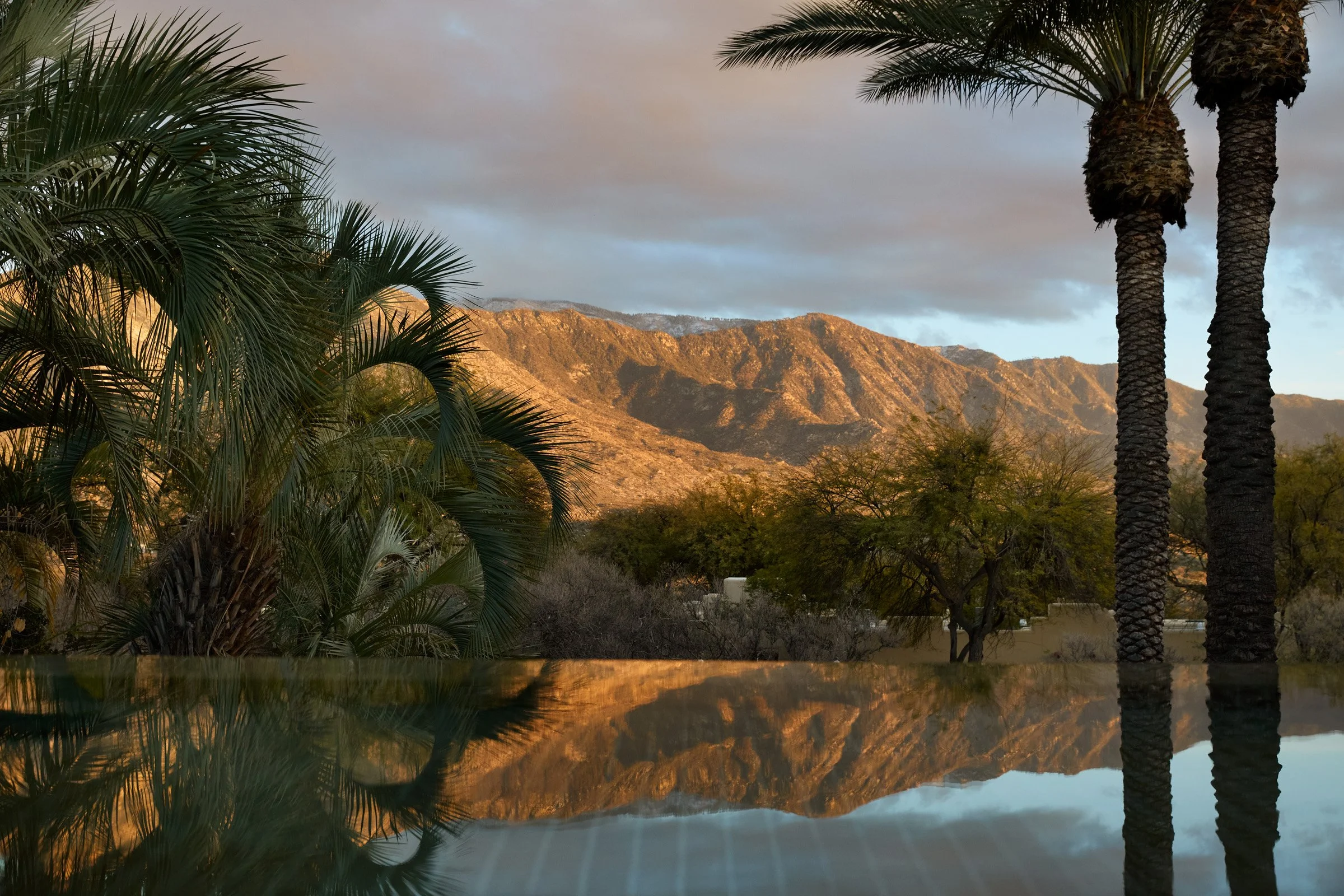TUSOB_Spa_FrontPatio_View_.jpg