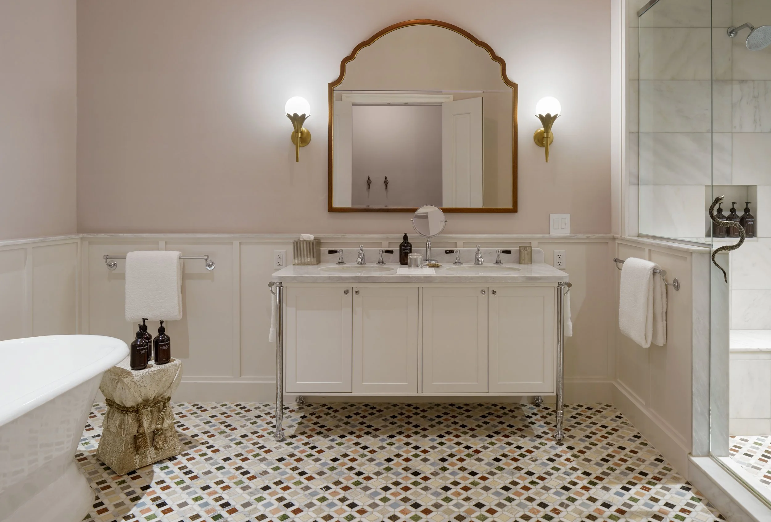 Maison-Metier-One-Bedroom-Suite-Bathroom.jpg
