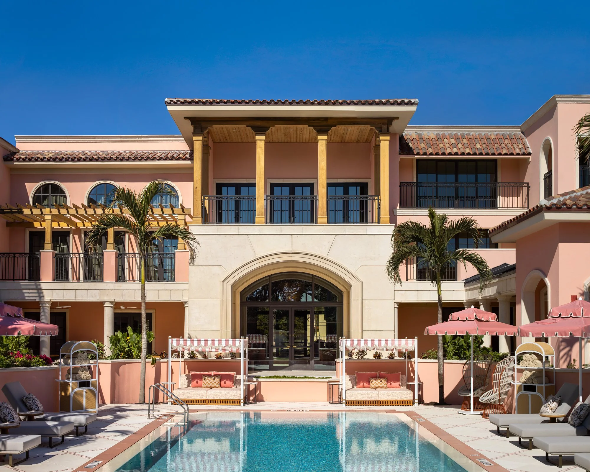©_Robert_Granoff_Palm_House_Pool_Mid_3.jpg
