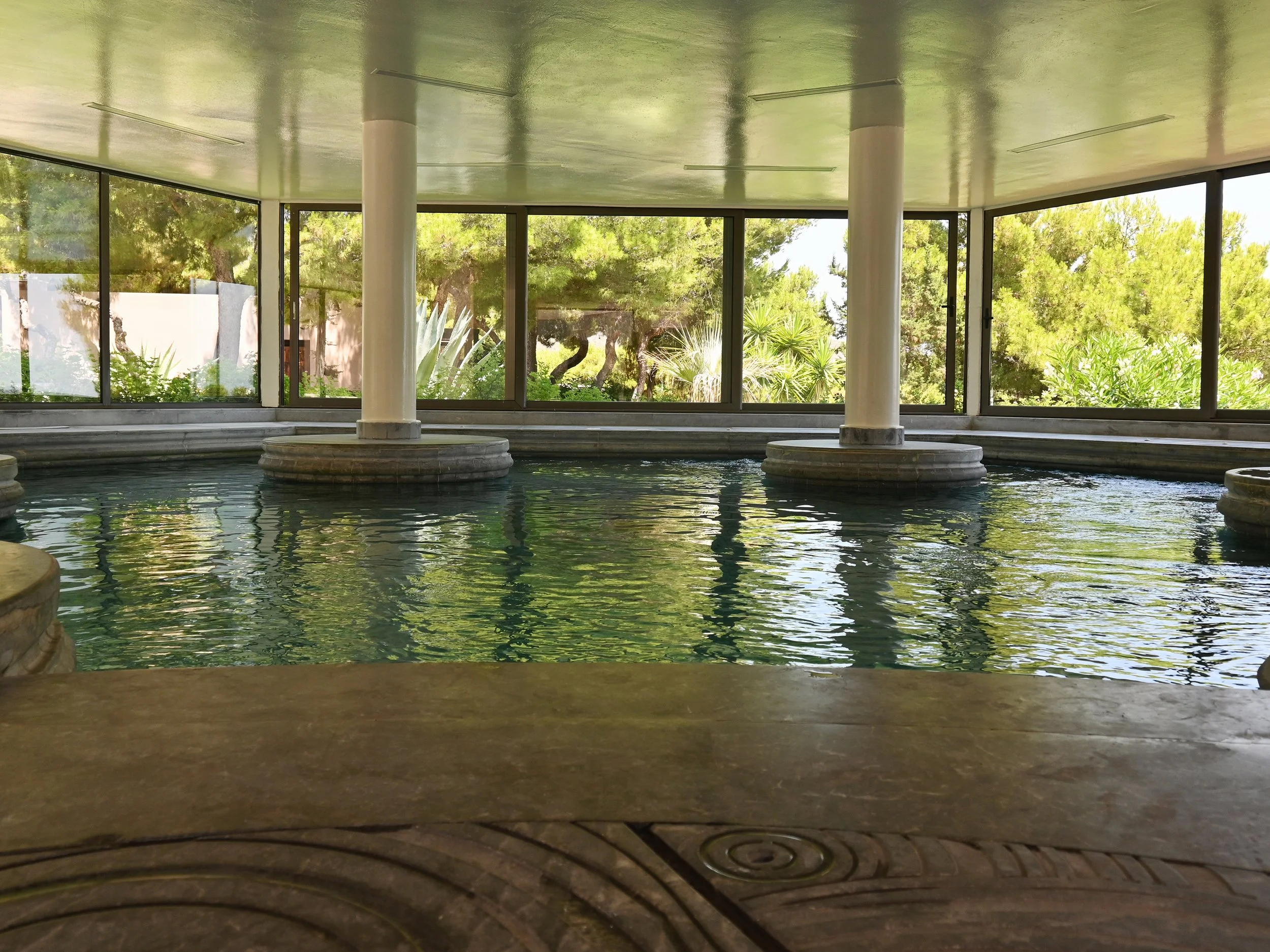87-glass-walled-Indoor-Freshwater-Pool.jpg