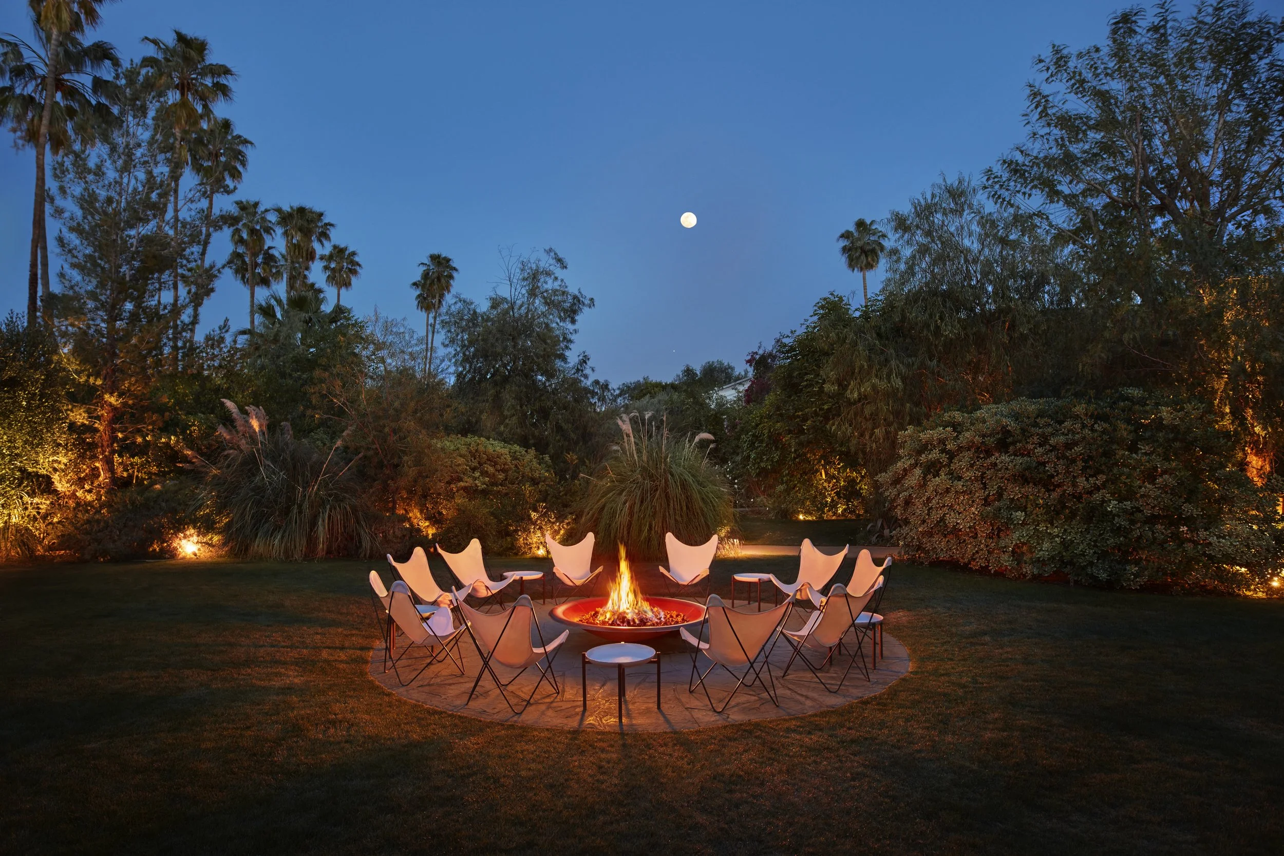 PPS-R001_Experiences_Firepit_Night-1_HiRes (3).jpg