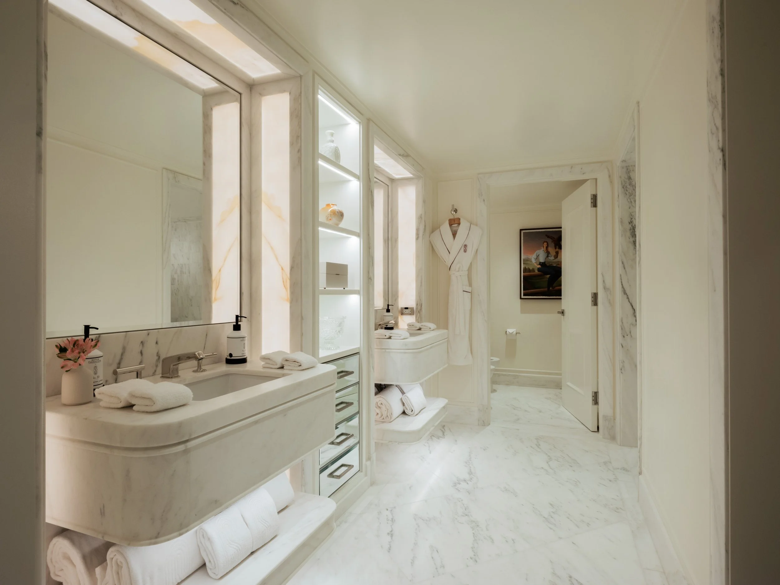 2025_CNY_Suites_BethesdaSuite809_Bathroom_WhatTheFox-0019.jpg