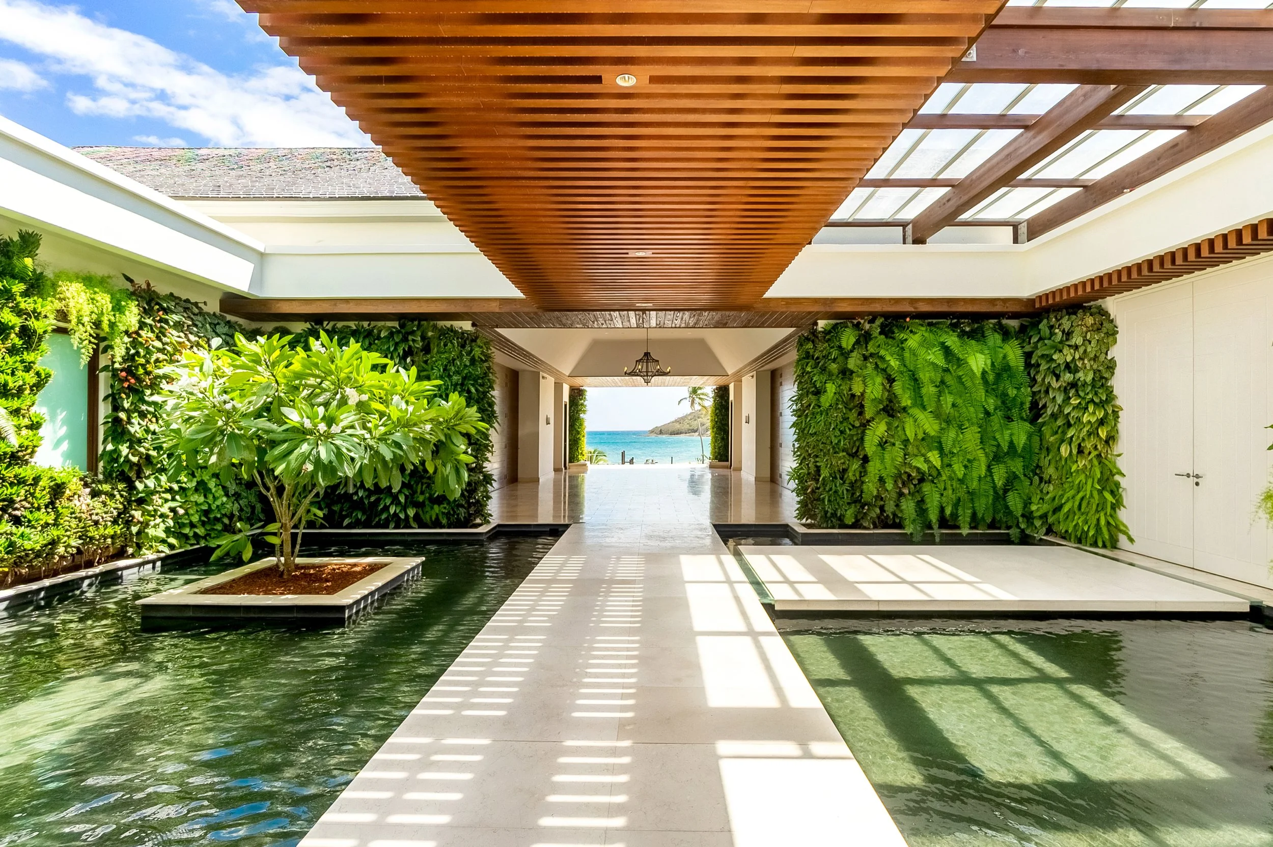 Park-Hyatt-St-Kitts-Welcome-Walk.JPG