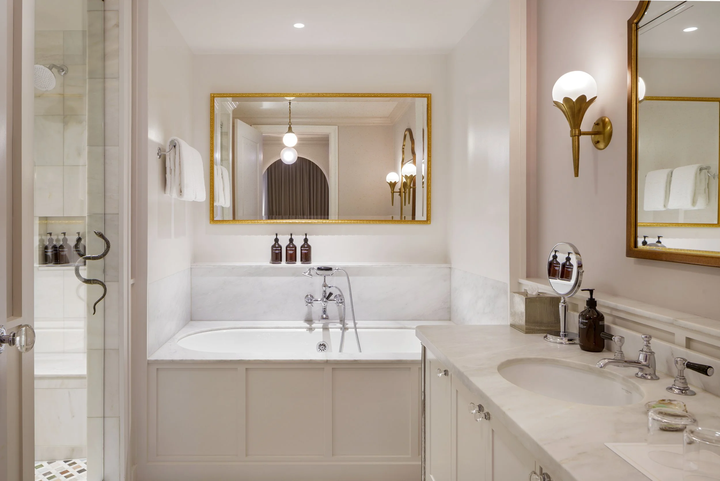Maison-Metier-Bath-with-Alcove-Tub-Deluxe-Luxury-King.jpg