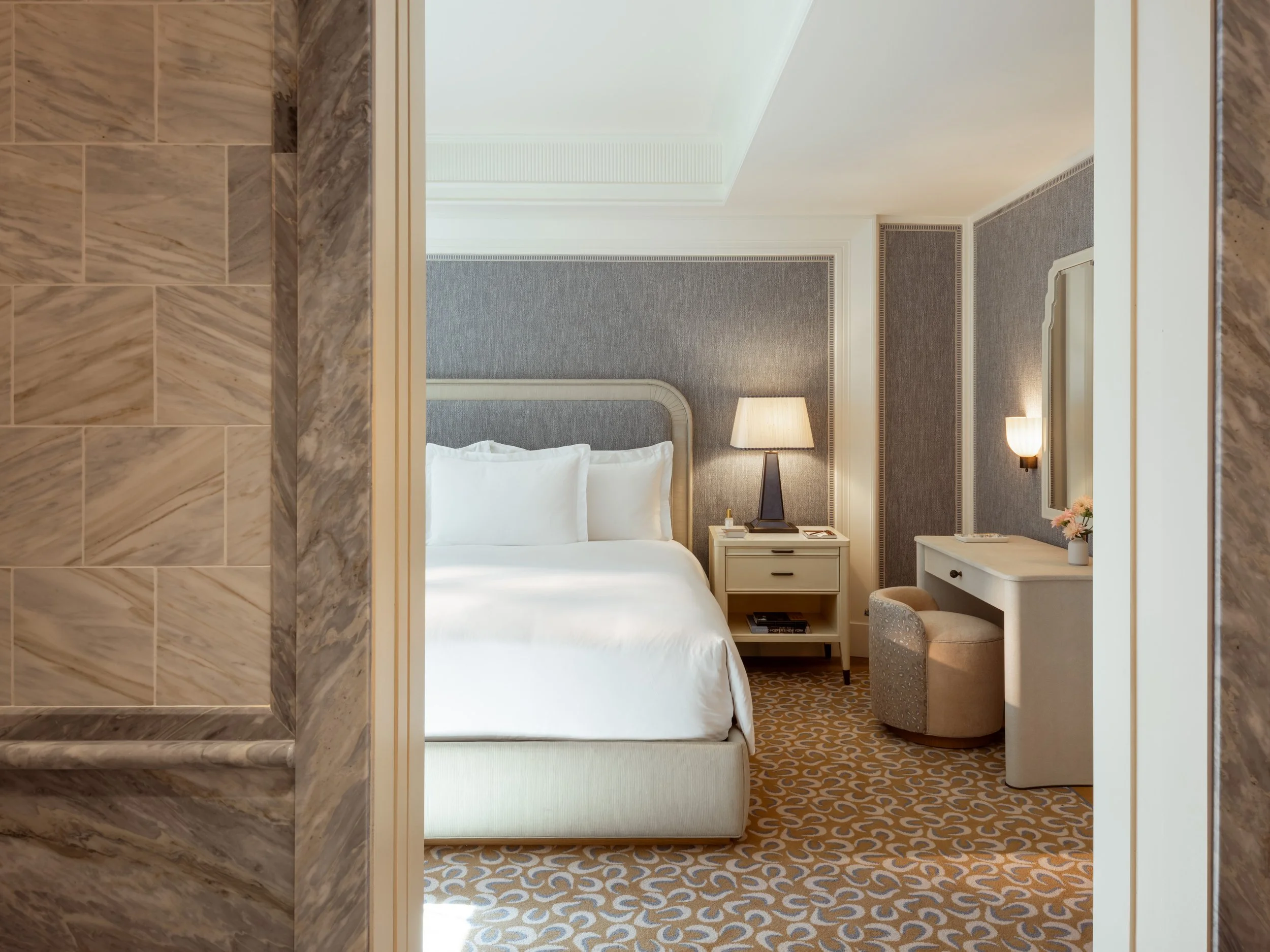 Corinthia_TheSurrey_DeluxeSuite501_0049.jpg